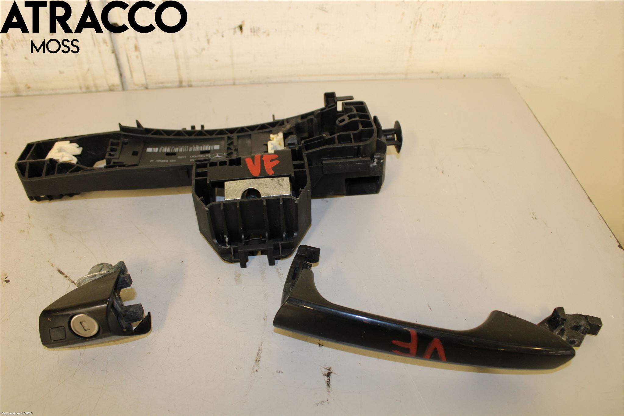 Mercedes-Benz MB E-KLASS (W212) 09-16 Dørhandtak Ytre Venstre