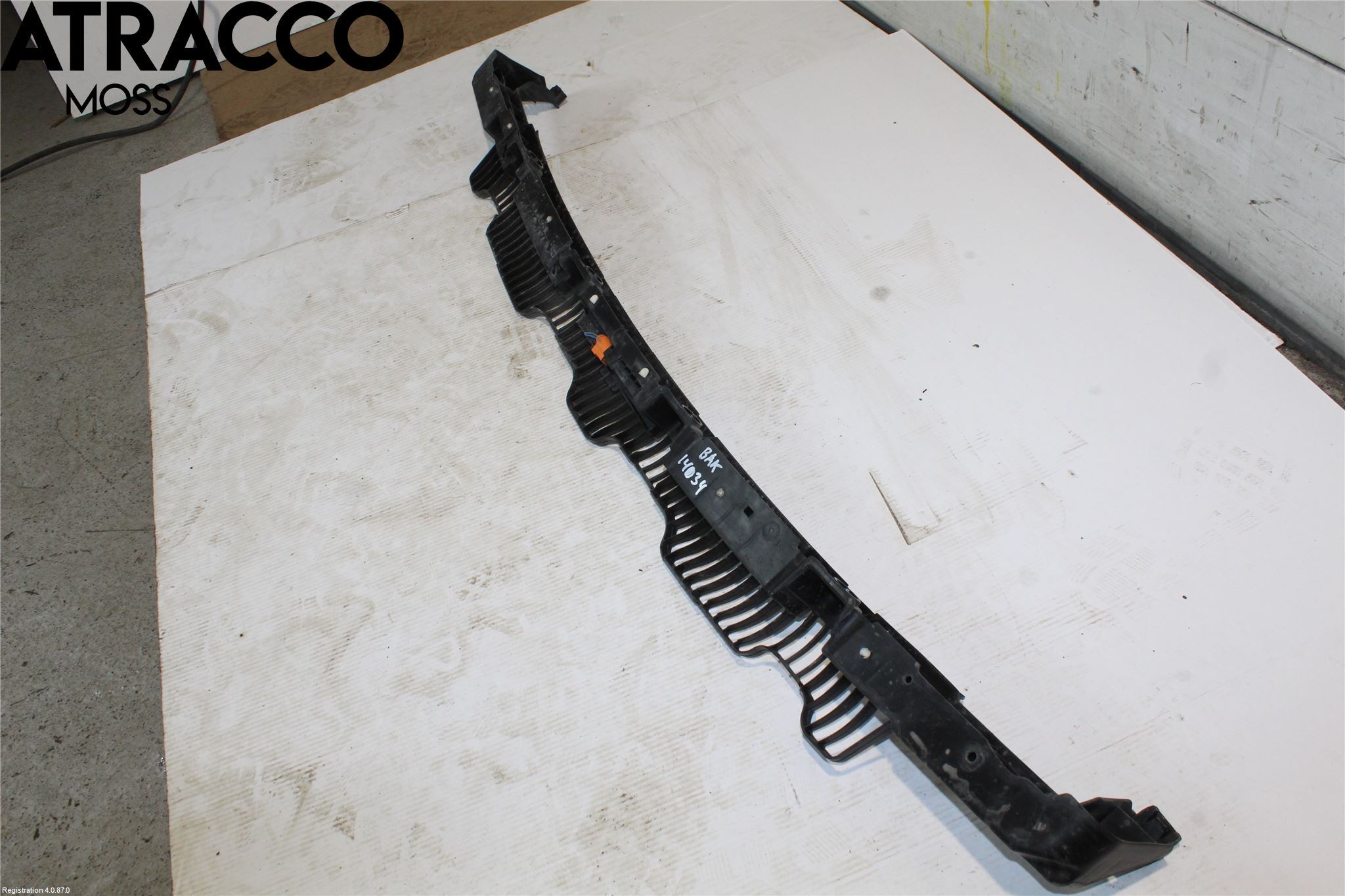 Volkswagen VW GOLF / E-GOLF VII 13-20 Støtfanger Bak Deform Element