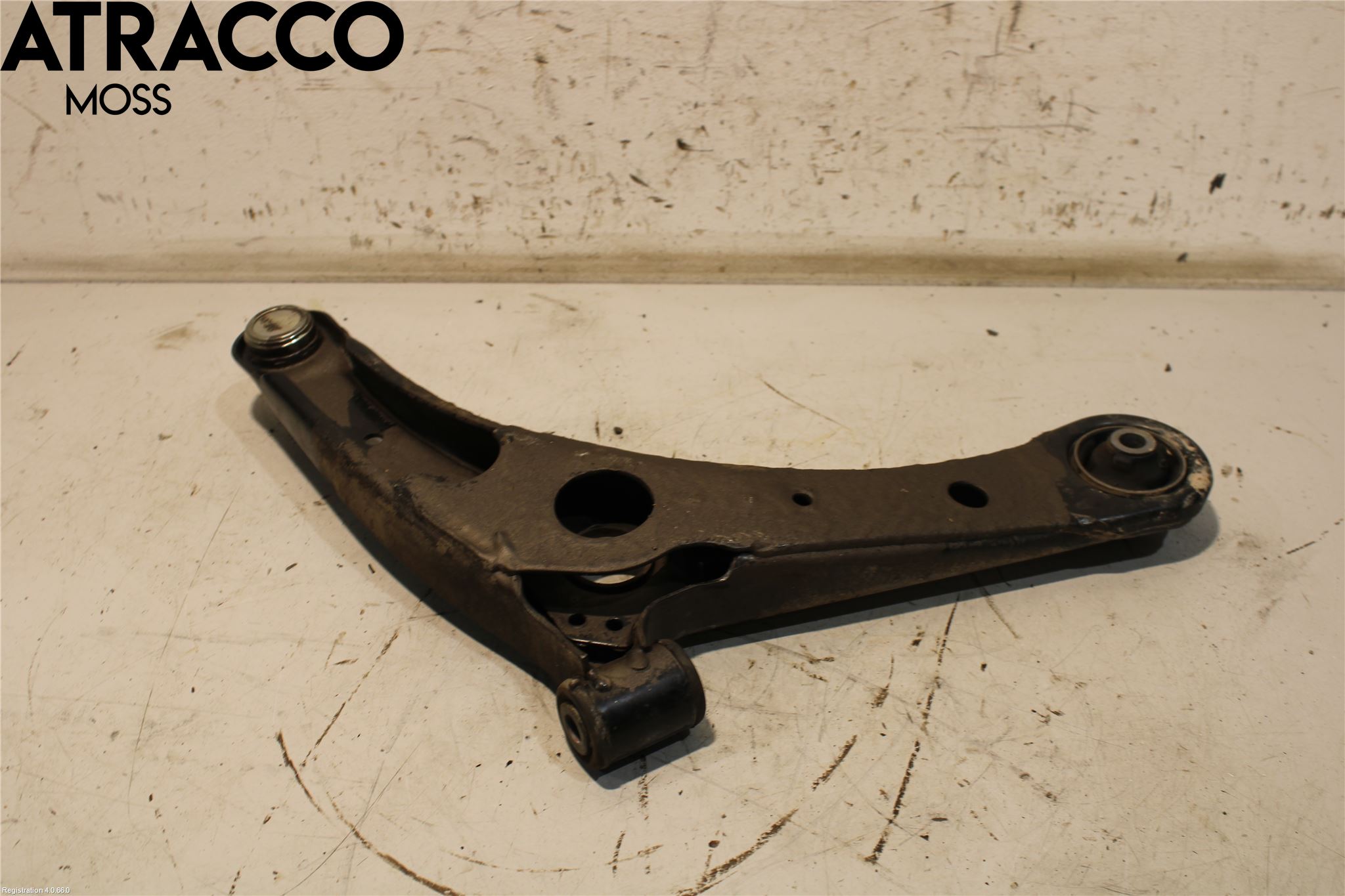 Mitsubishi ECLIPS CROSS Bærearm Foran Venstre Nedre