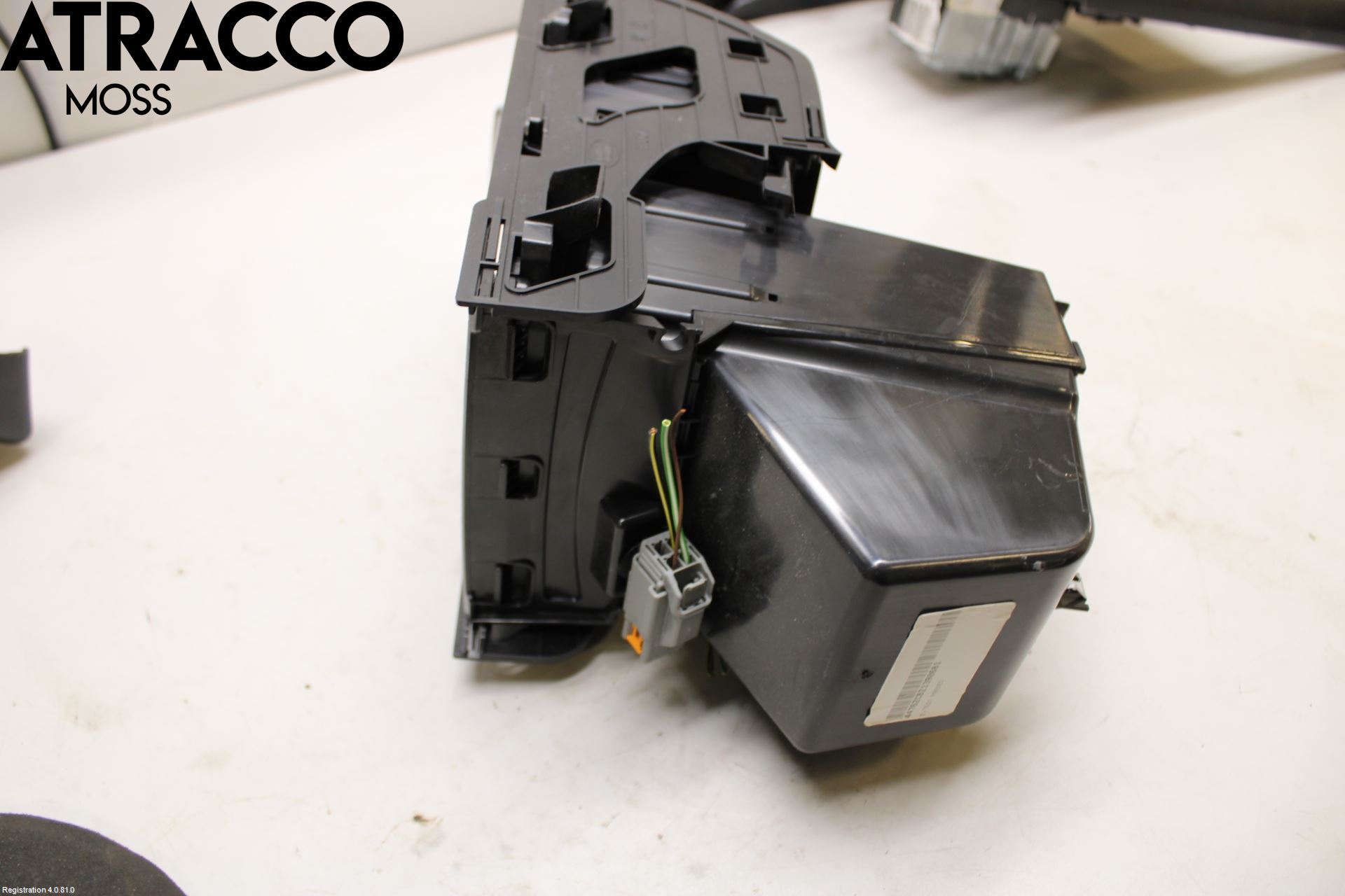 Landrover LAND ROVER DISCOVERY 4 10-16 Innr Koppholder