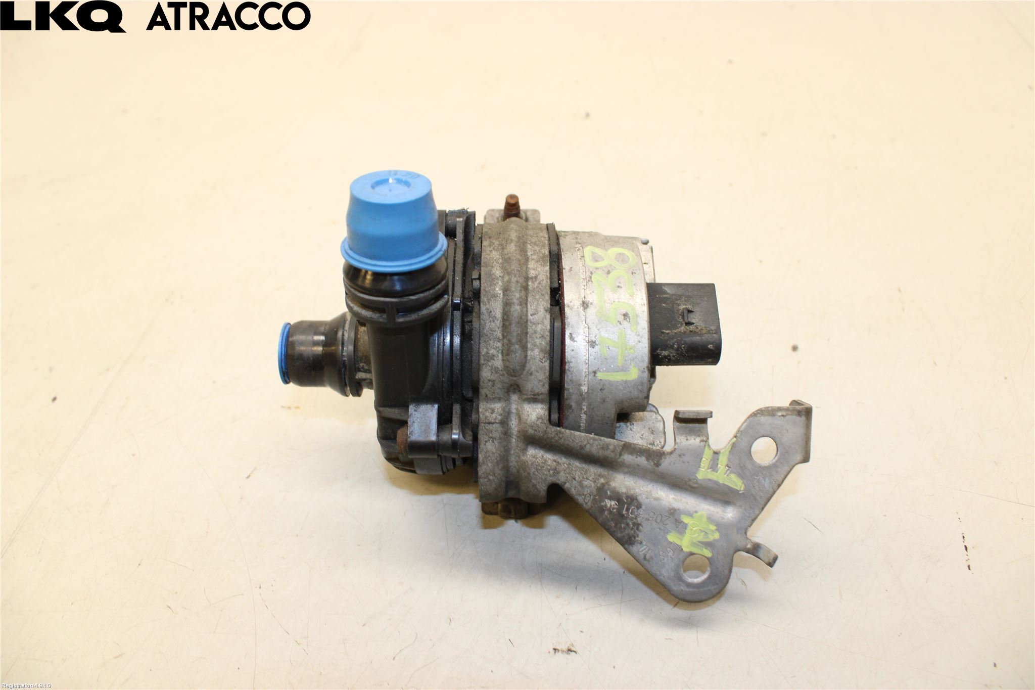 Mercedes-Benz MB C-KLASS (W205) 14-21 Vannpumpe