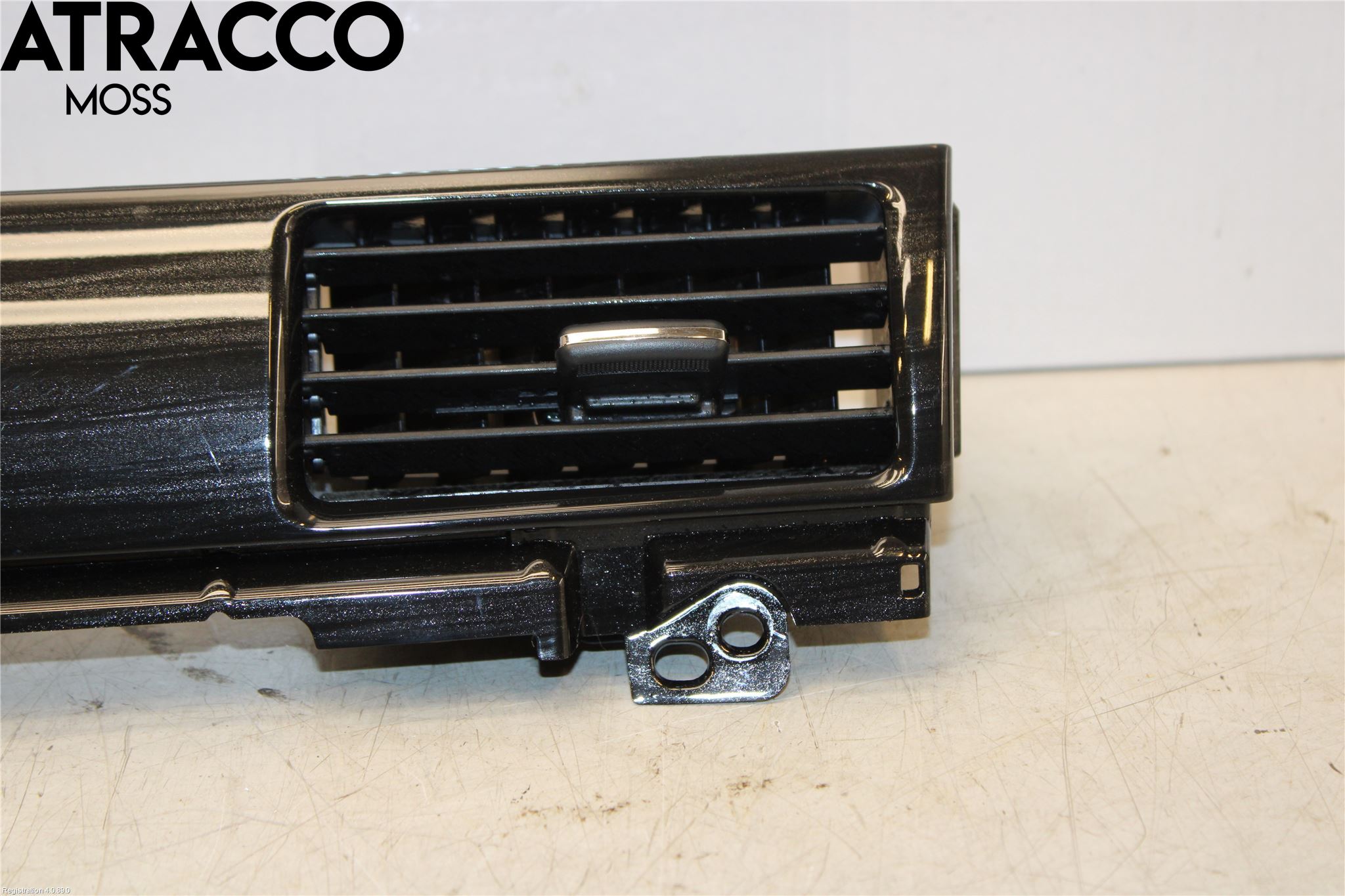 Mitsubishi OUTLANDER 13-21 Dashbord Kanal - Dyse