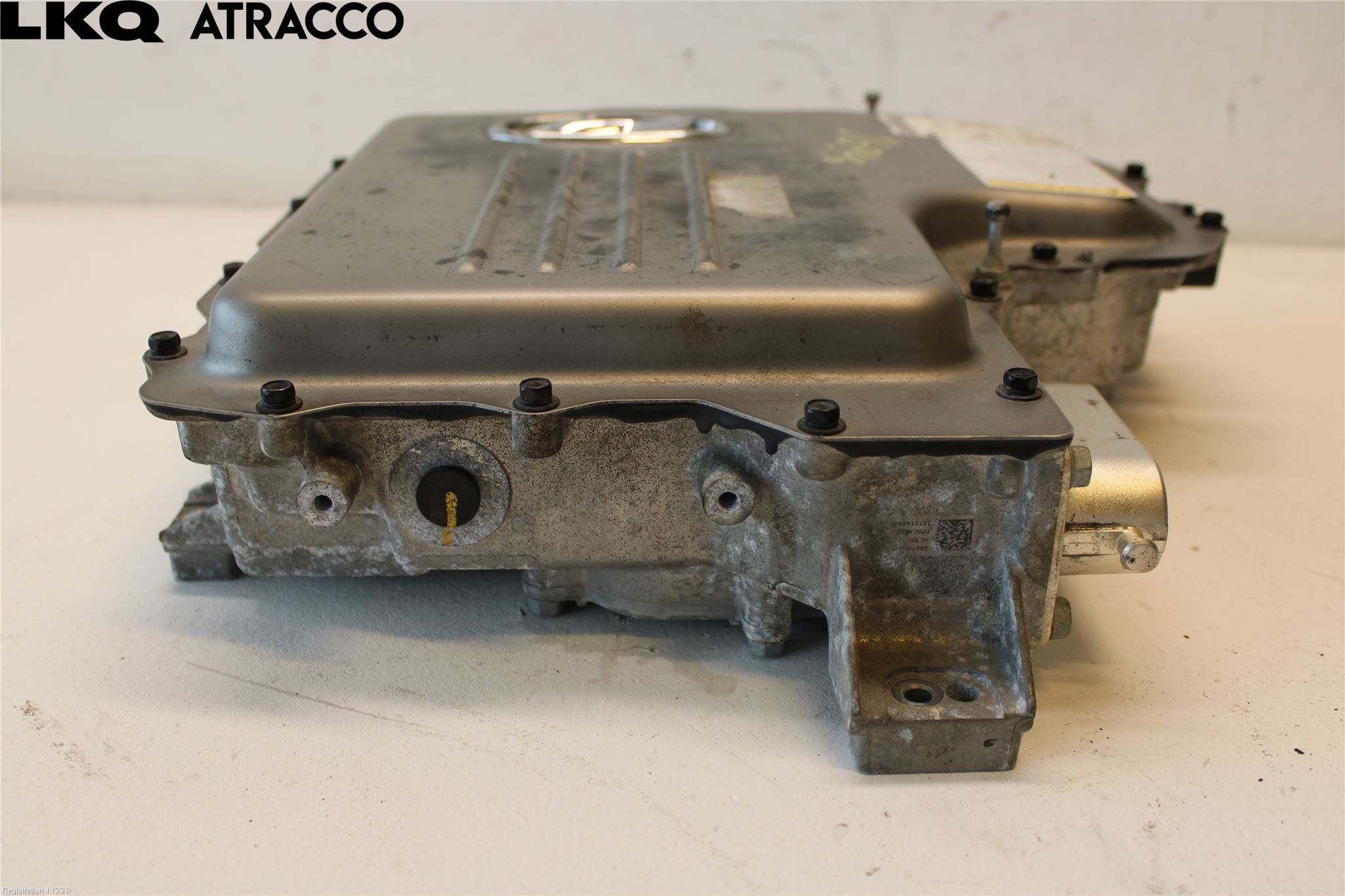 Hyundai IONIQ AE 17-22 Inverter 12-)220V