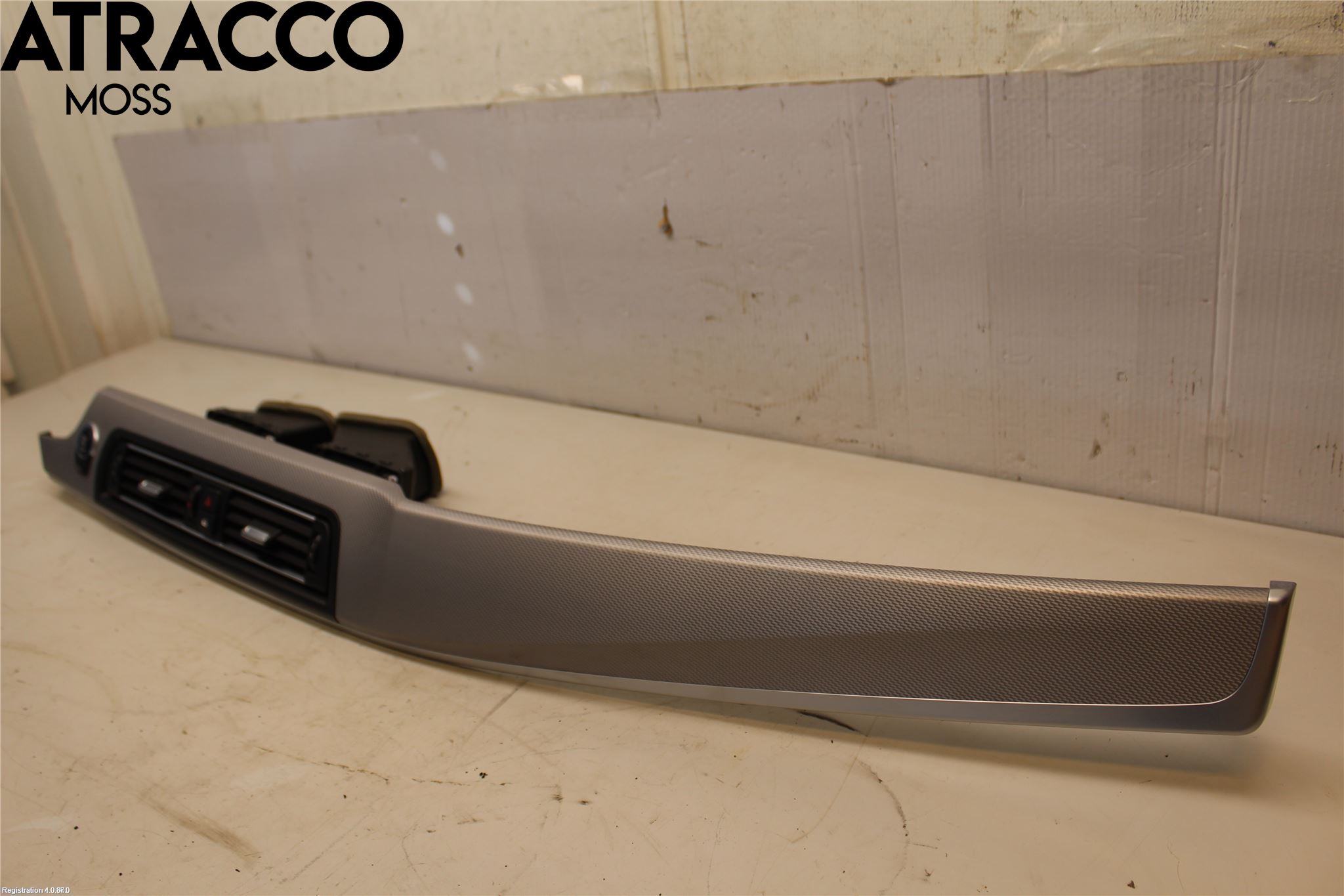 BMW 5 F10/F11/F18 09-17 Dashbord Kanal - Dyse