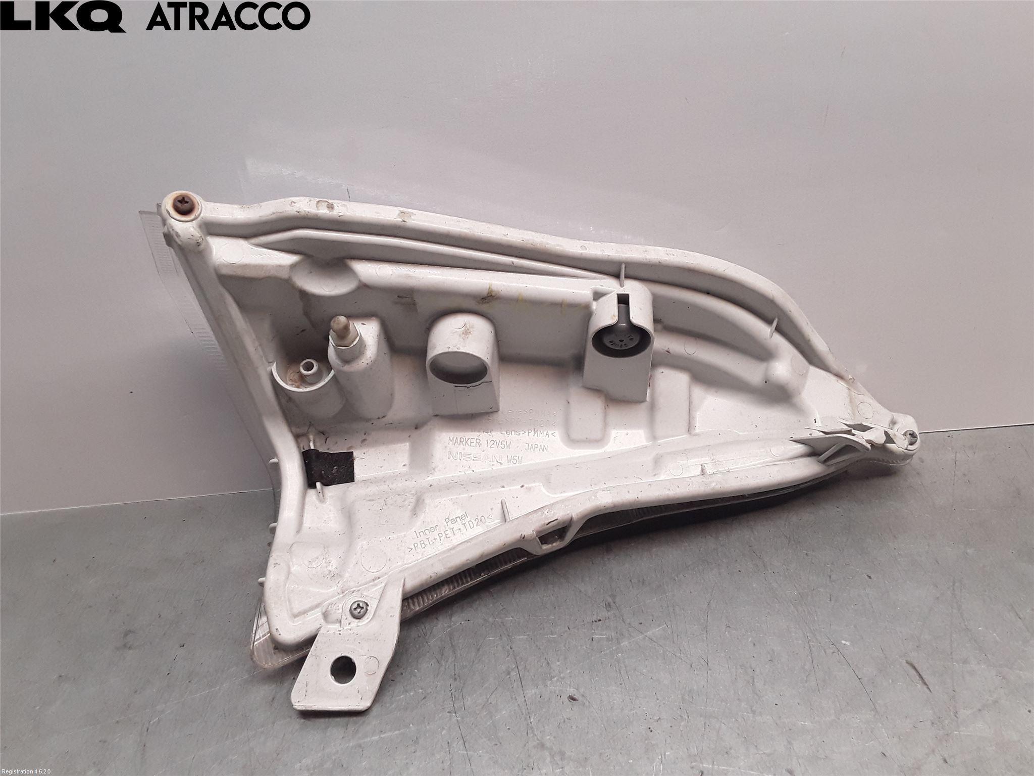 Nissan LEAF 11-17 Frontlykt Venstre