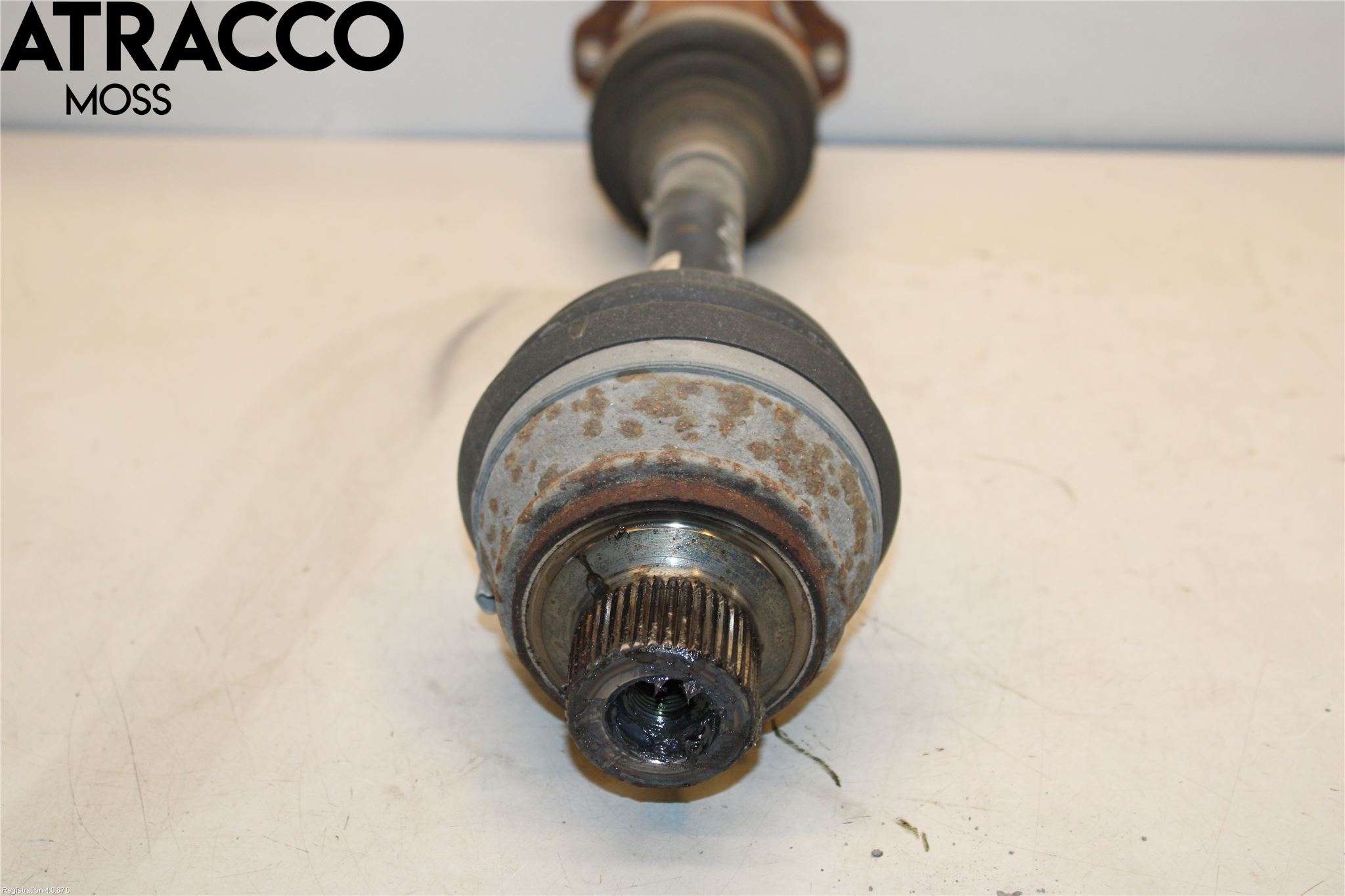 Audi Q5 09-16 Drivaksel Foran Kompl Venstre