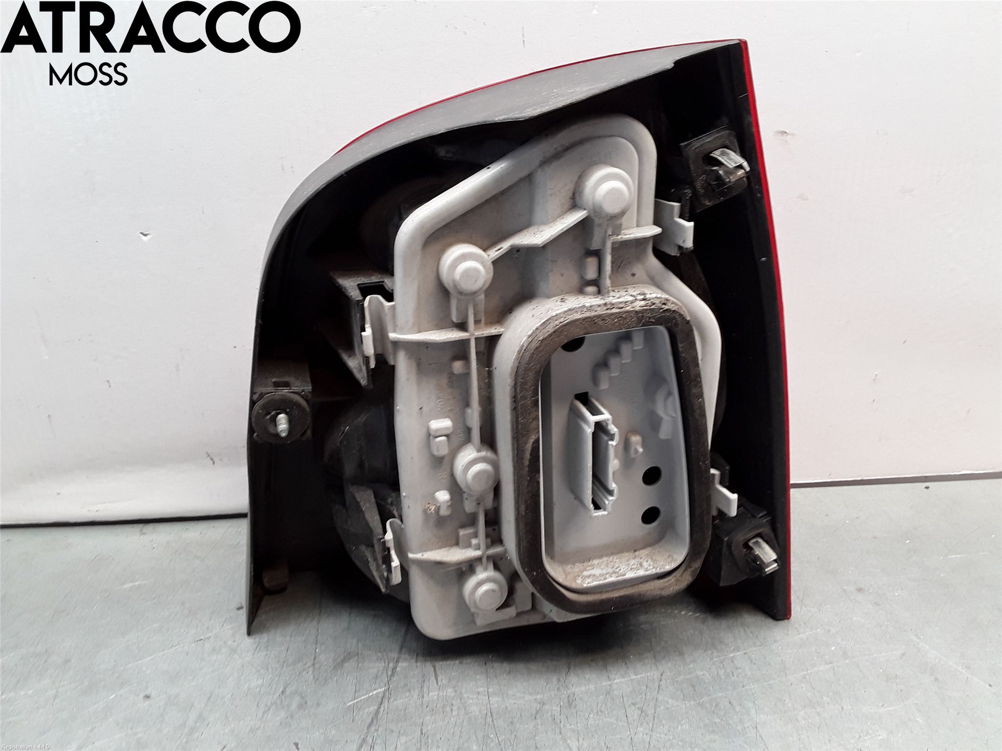 Volkswagen VW POLO 02-05 Baklykt Venstre