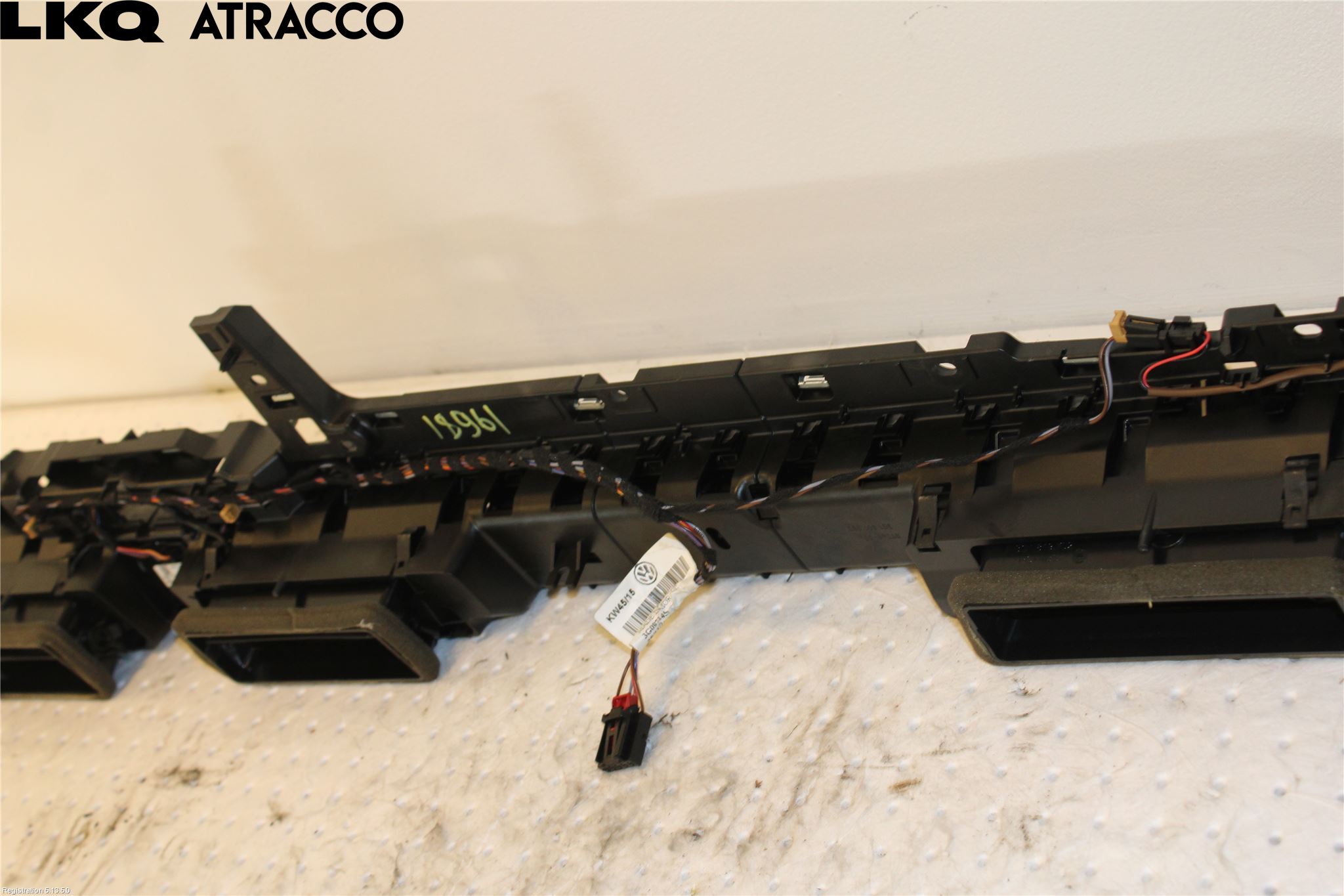 Volkswagen VW PASSAT 15-19 Dashbord