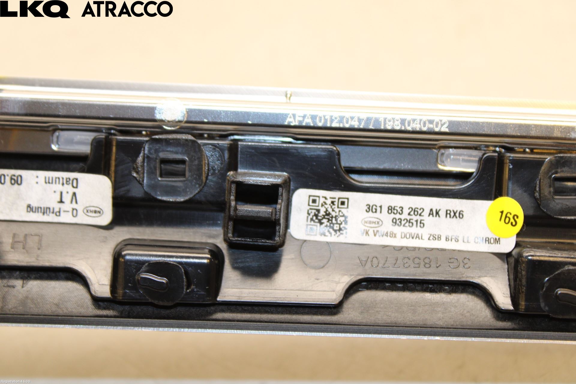 Volkswagen VW PASSAT 15-19 Bryter Varsel (Nødblink)