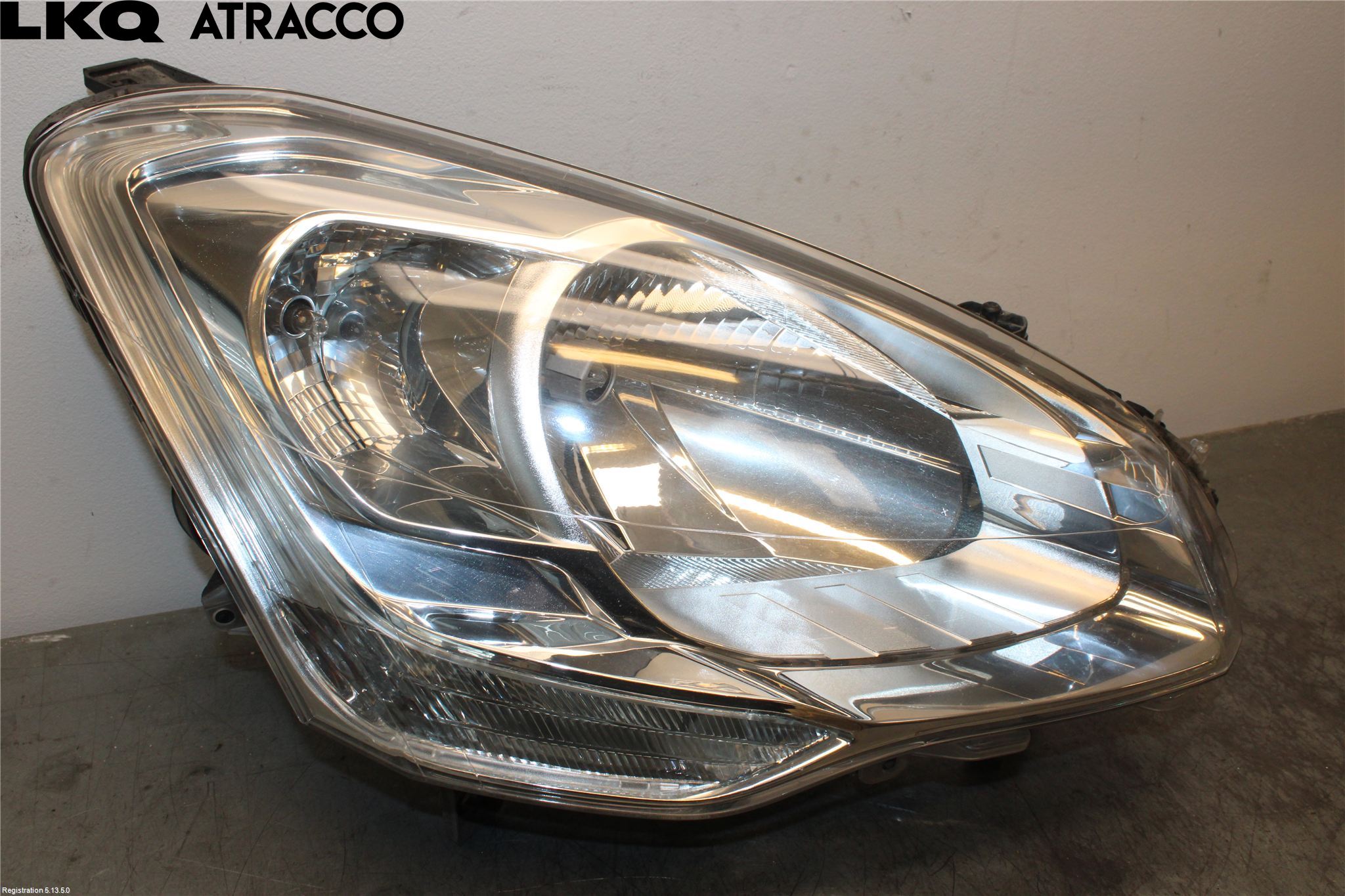 Peugeot PARTNER 16-18 Frontlykt Høyre