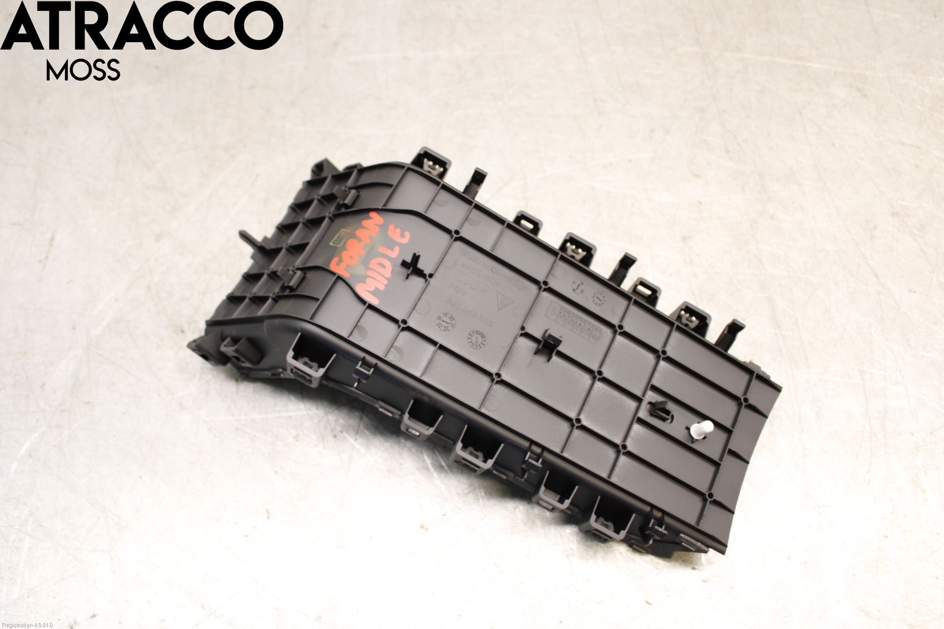 Porsche TAYCAN 20- Innr Konsoll-Lomme