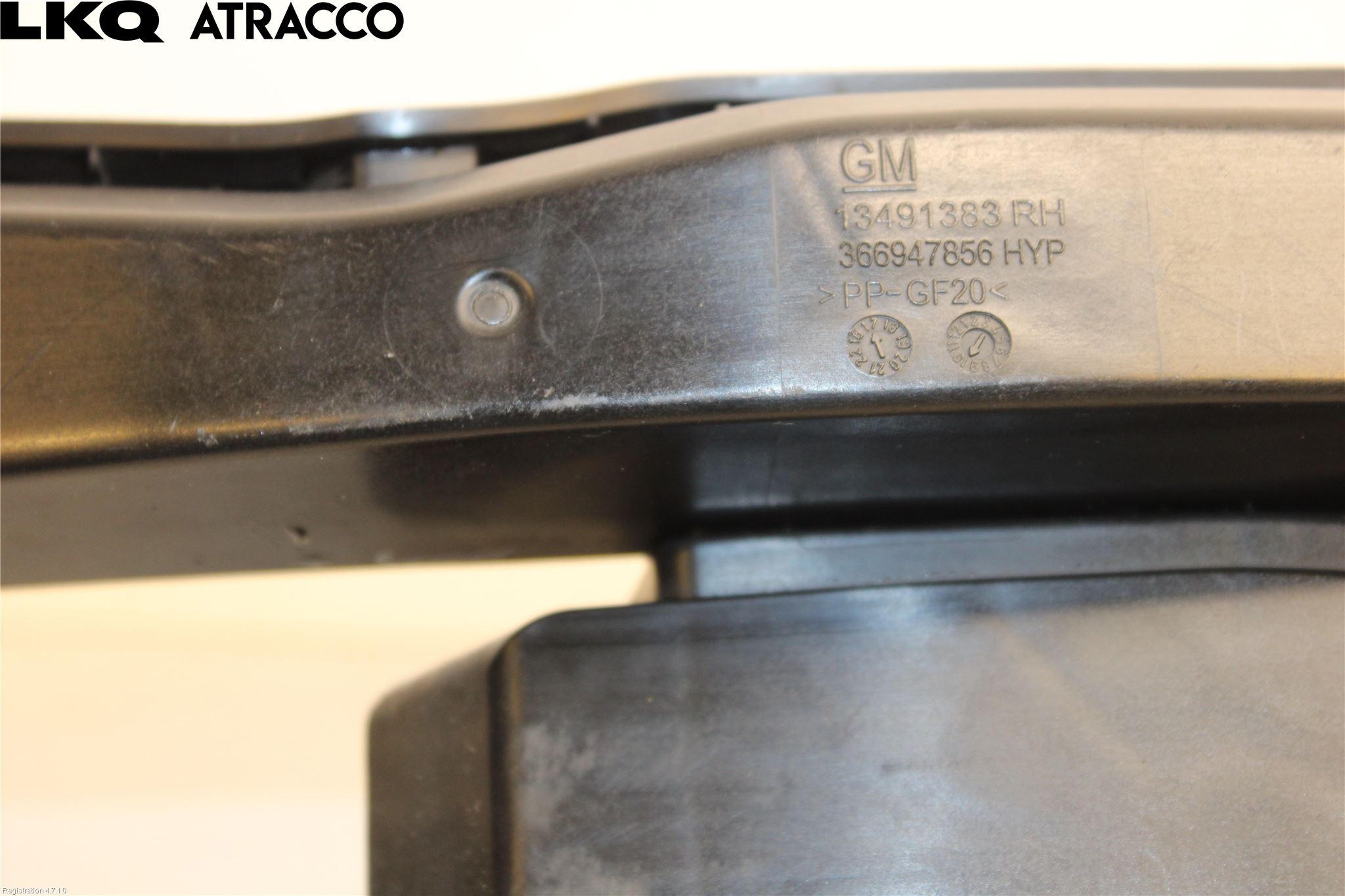 Opel INSIGNIA 17- Frontlykt Holder-Feste