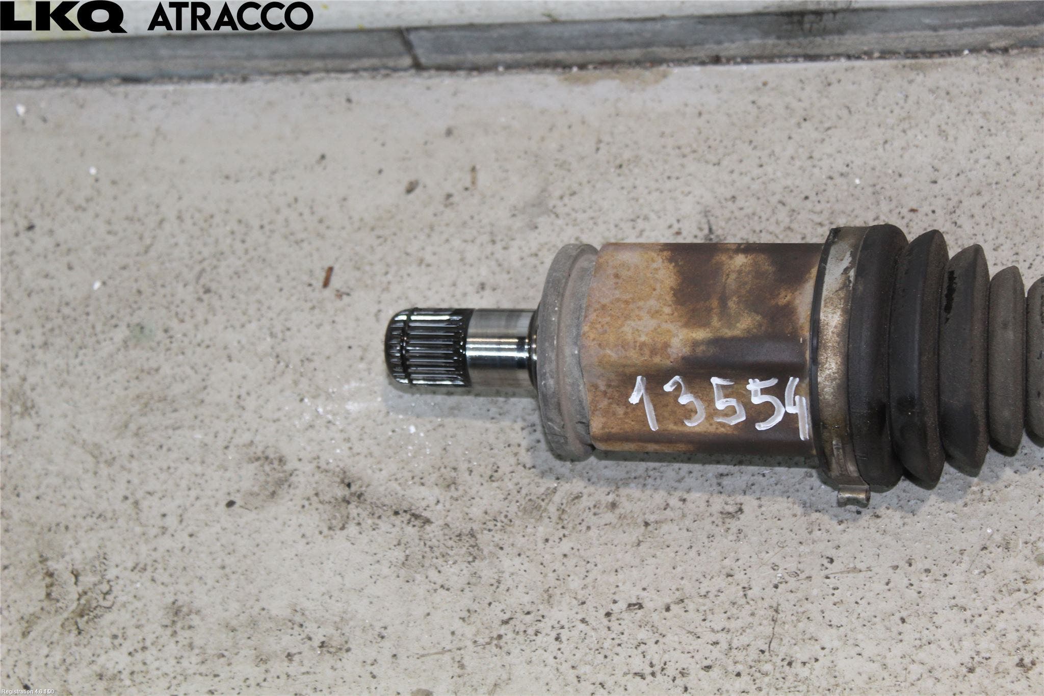 BMW 3 F30/F31/F80 12-19 Drivaksel Foran Kompl Venstre