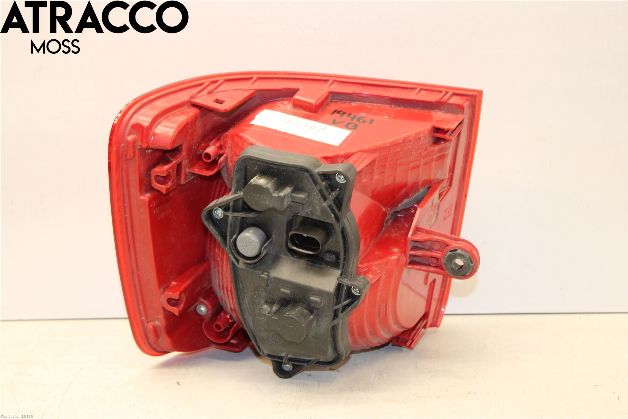 Volkswagen VW TOURAN 10-15 Baklykt Venstre