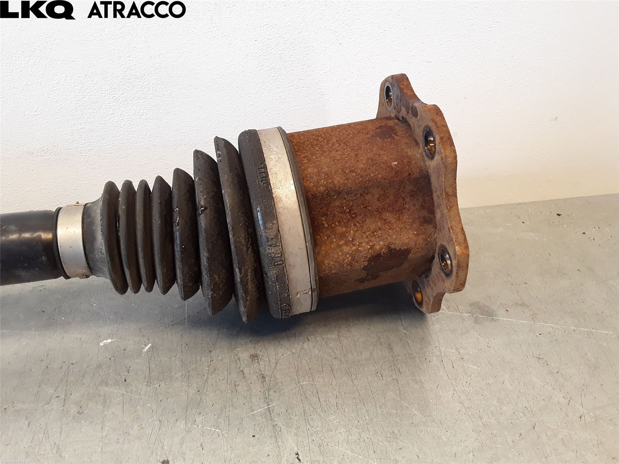 Audi A4/S4 08-11 Drivaksel Foran Kompl Venstre