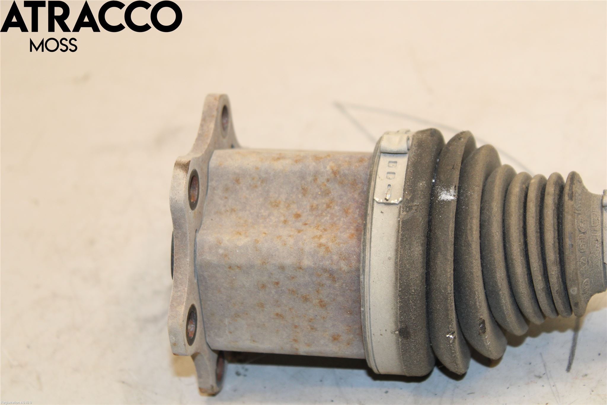 Volkswagen VW PASSAT 15-19 Drivaksel Foran Kompl Venstre