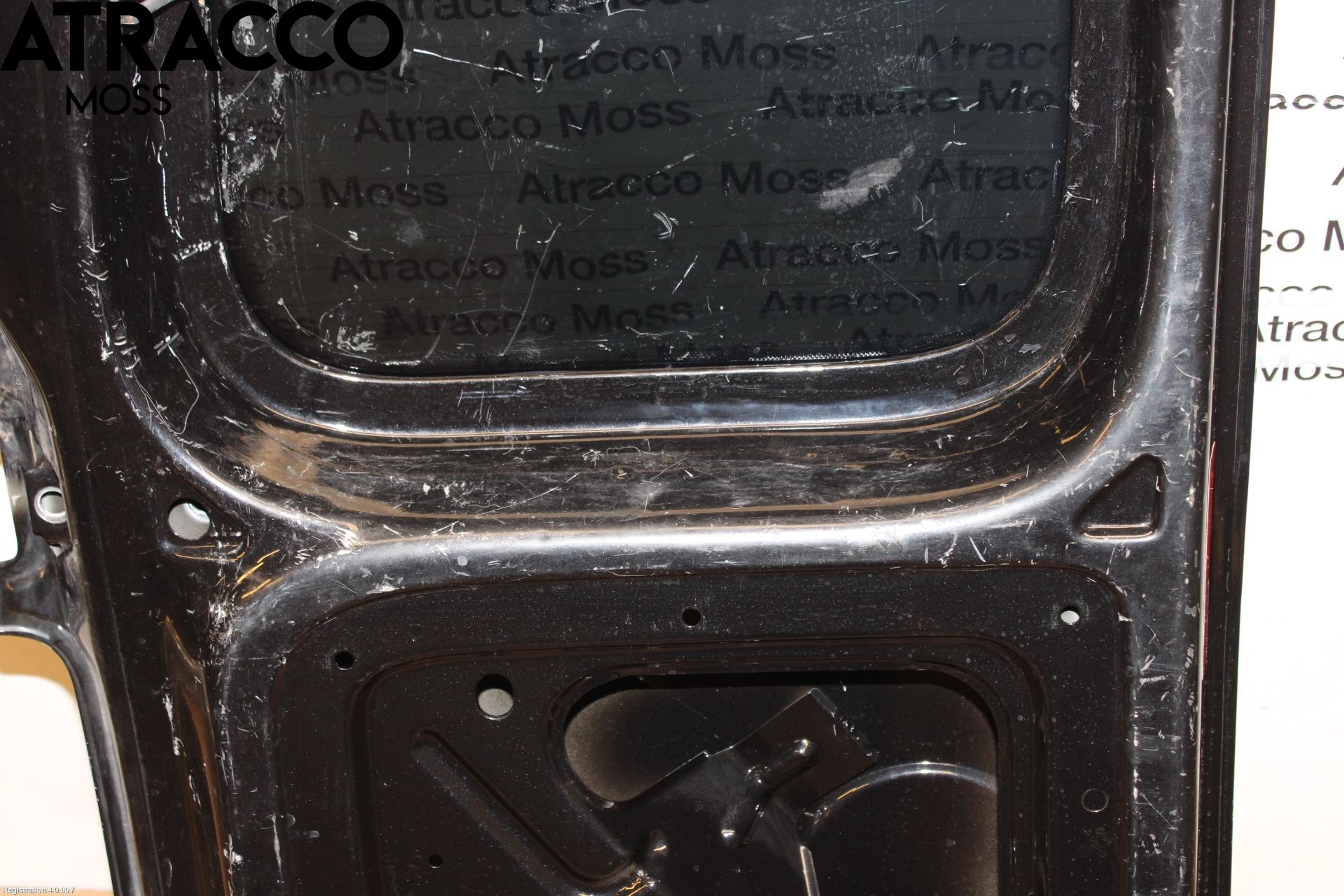 Volkswagen VW CADDY      04-10 Dør Bak Van - Vare Høyre