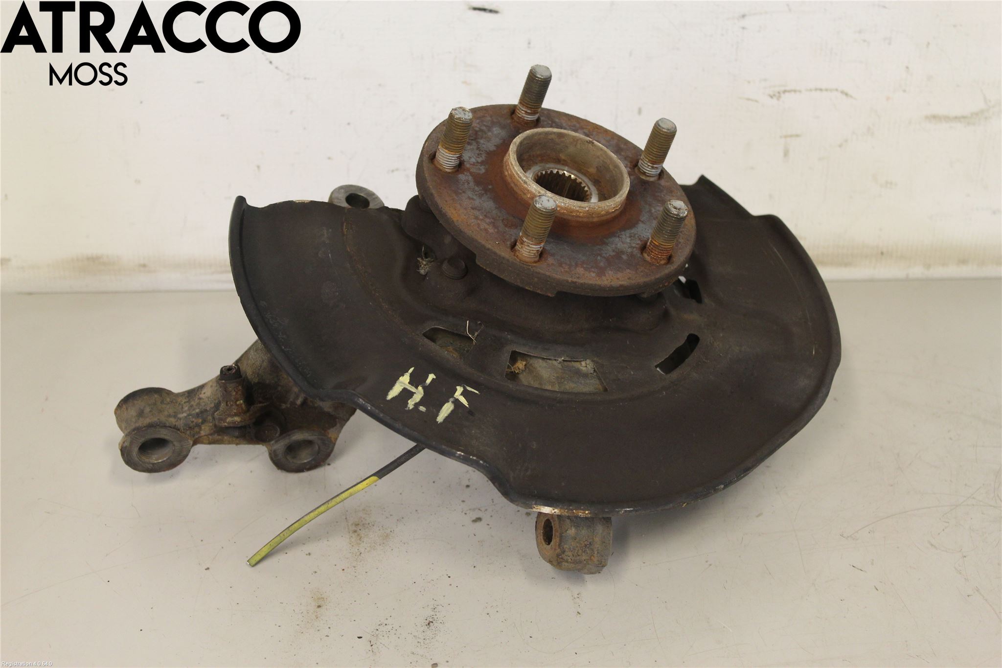 Toyota PRIUS+ ZVW40 12-20 Spindel Hf