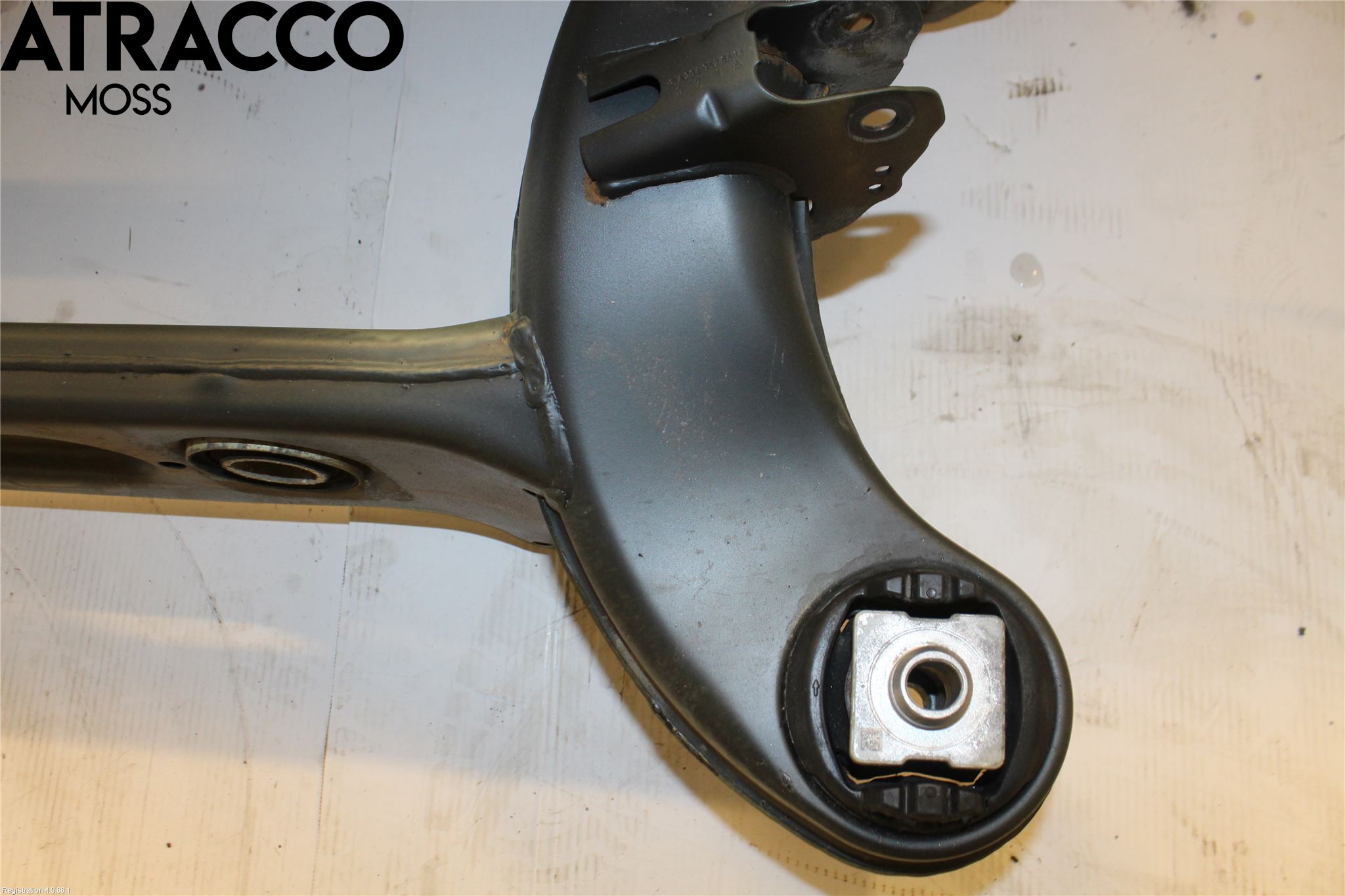 Mercedes-Benz MB E-KLASS (W213) 16-23 Bakaksel Feste Travers-Ramme