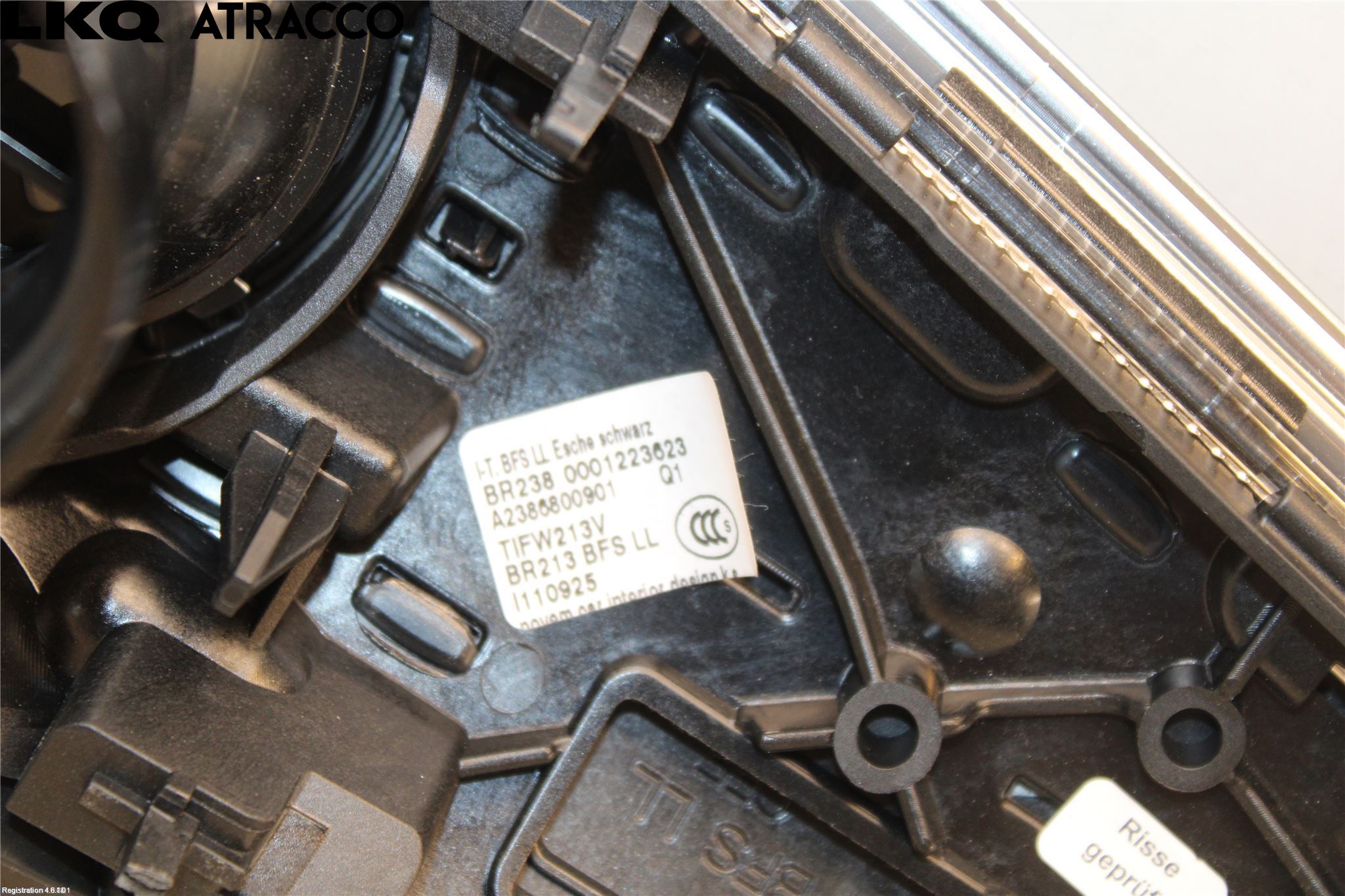 Mercedes-Benz MB E-KLASS (W213) 16-23 Dashbord Kanal - Dyse