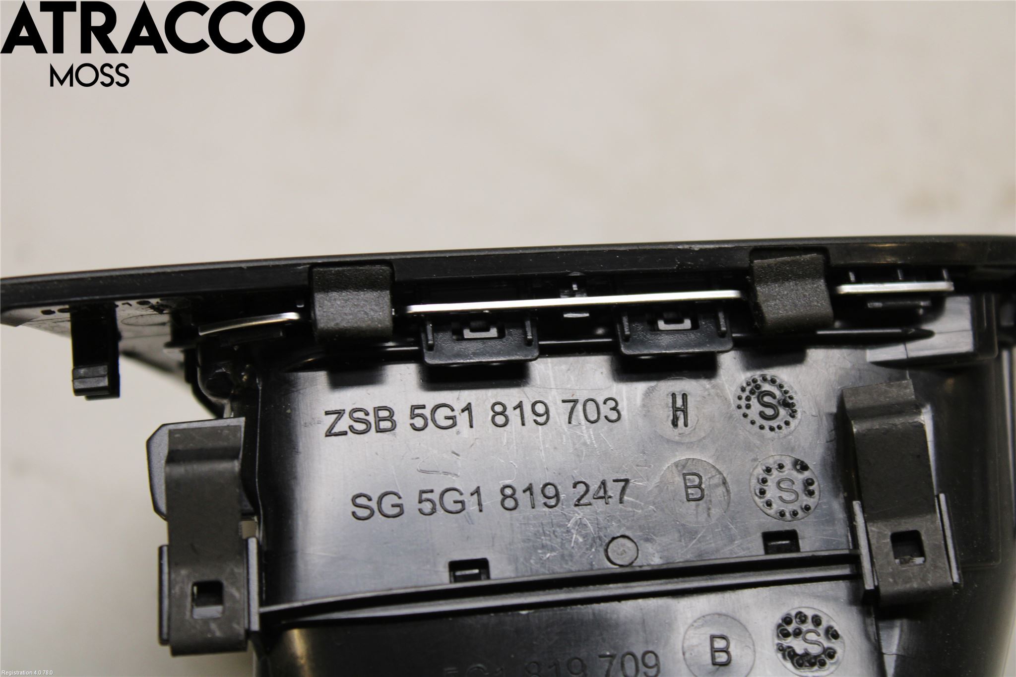 Volkswagen VW GOLF / E-GOLF VII 13-20 Dashbord Kanal - Dyse