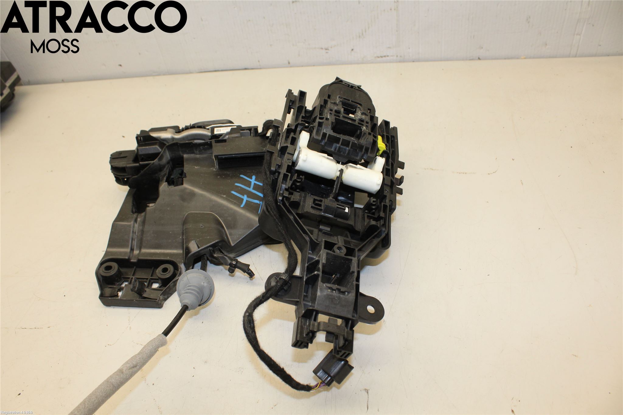 Volvo V90 CROSS COUNTRY 17->> Dørlås - Låsekasse