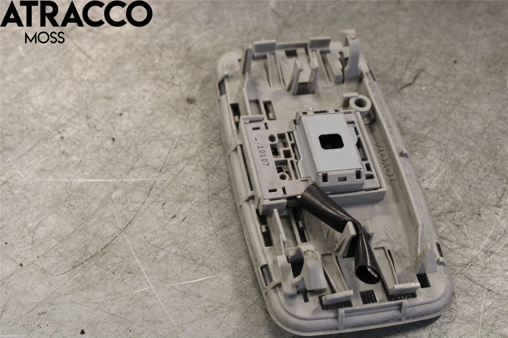 Toyota AURIS 10-12 Innr Taklys