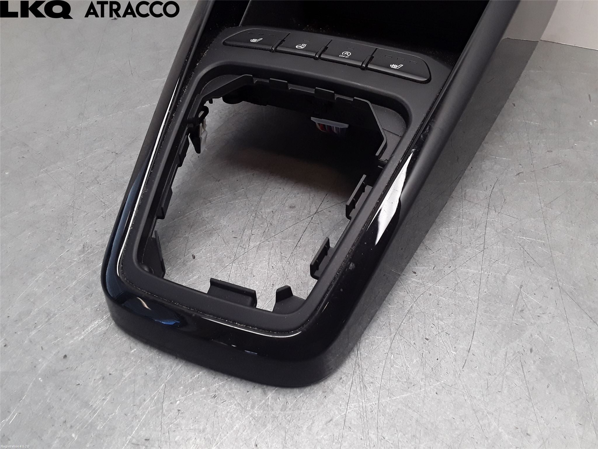 Kia STONIC 18->> Innr Konsoll-Lomme