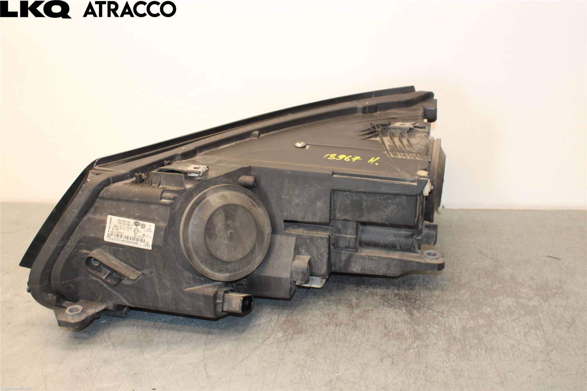 Volkswagen VW TIGUAN 16-24 Frontlykt Høyre