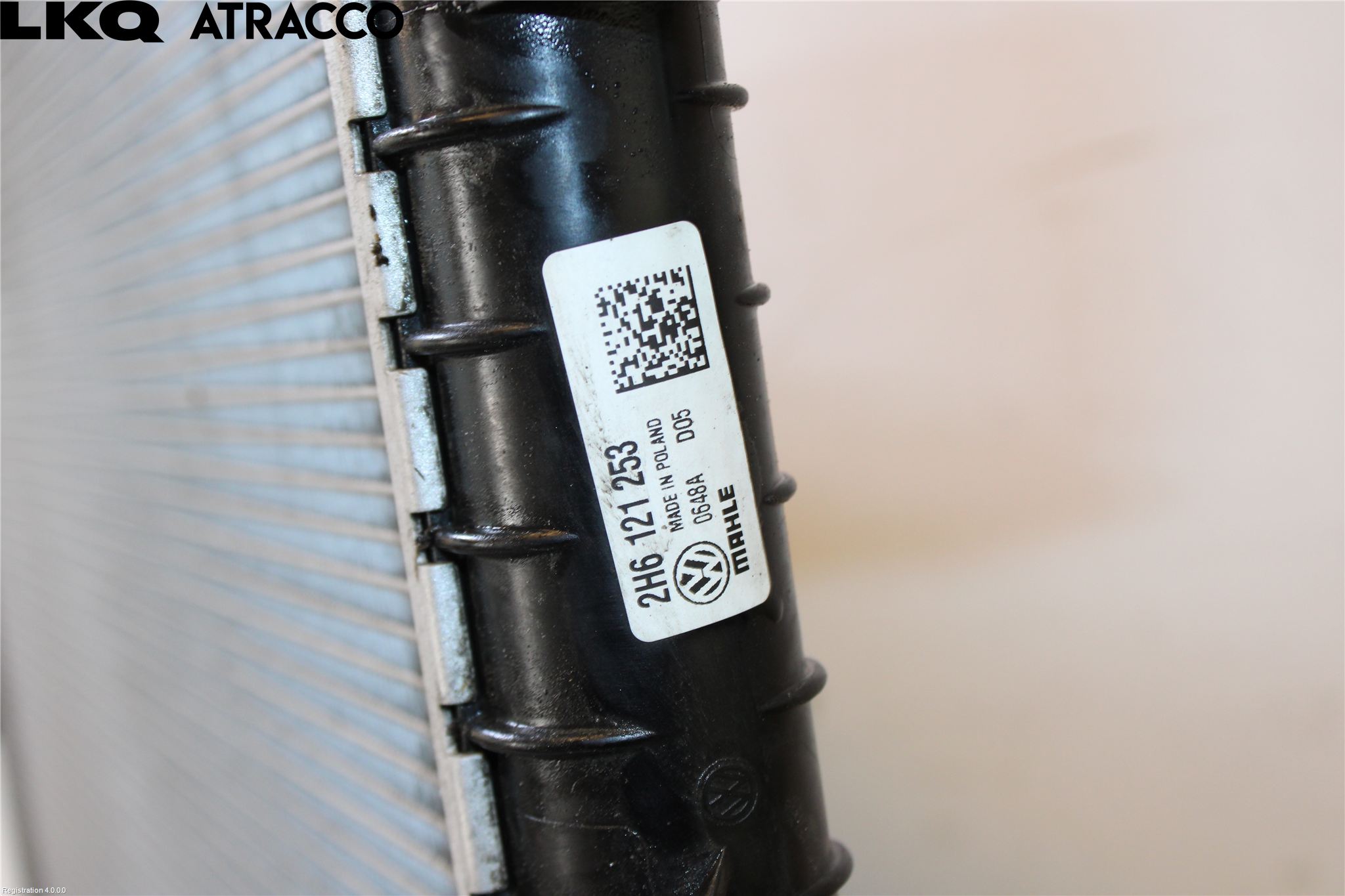 Volkswagen VW AMAROK 2H 10-22 Radiator Automat
