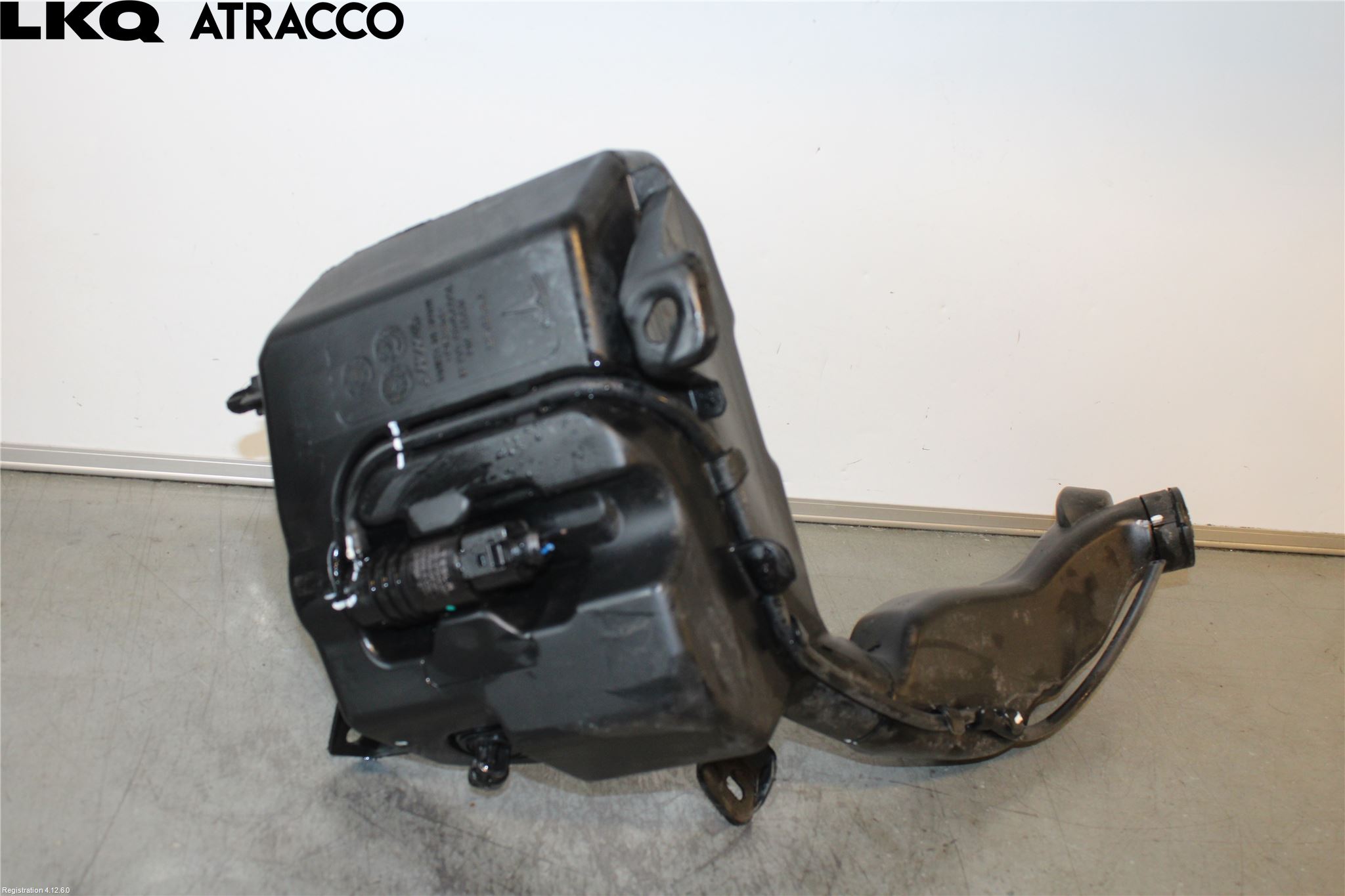 Tesla MODEL Y 21- Spylerbeholder Frontrute