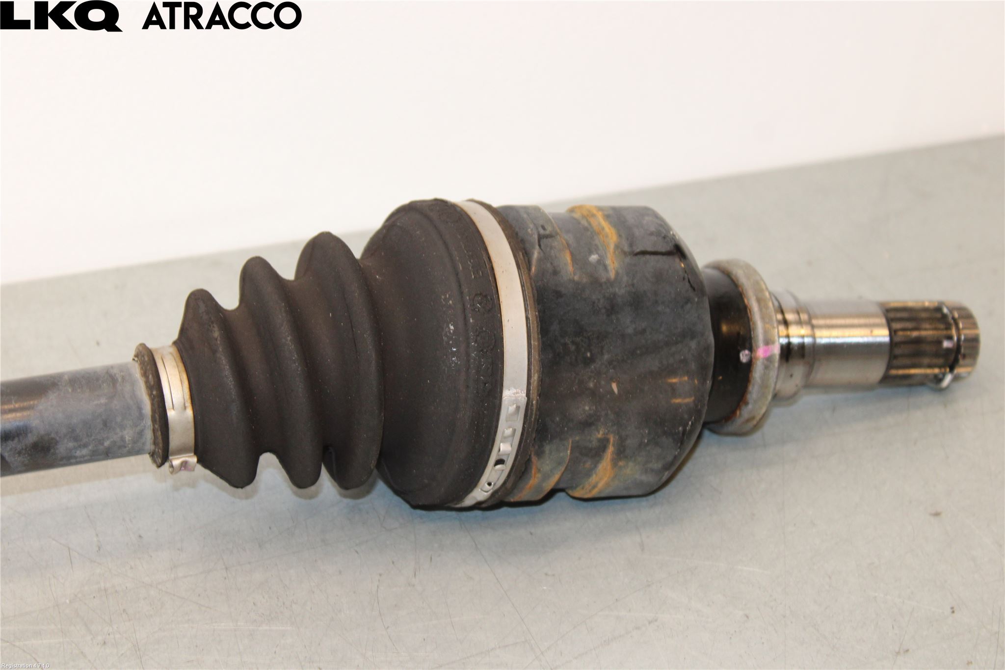 Toyota YARIS XP130 15-20 Drivaksel Foran Kompl Høyre