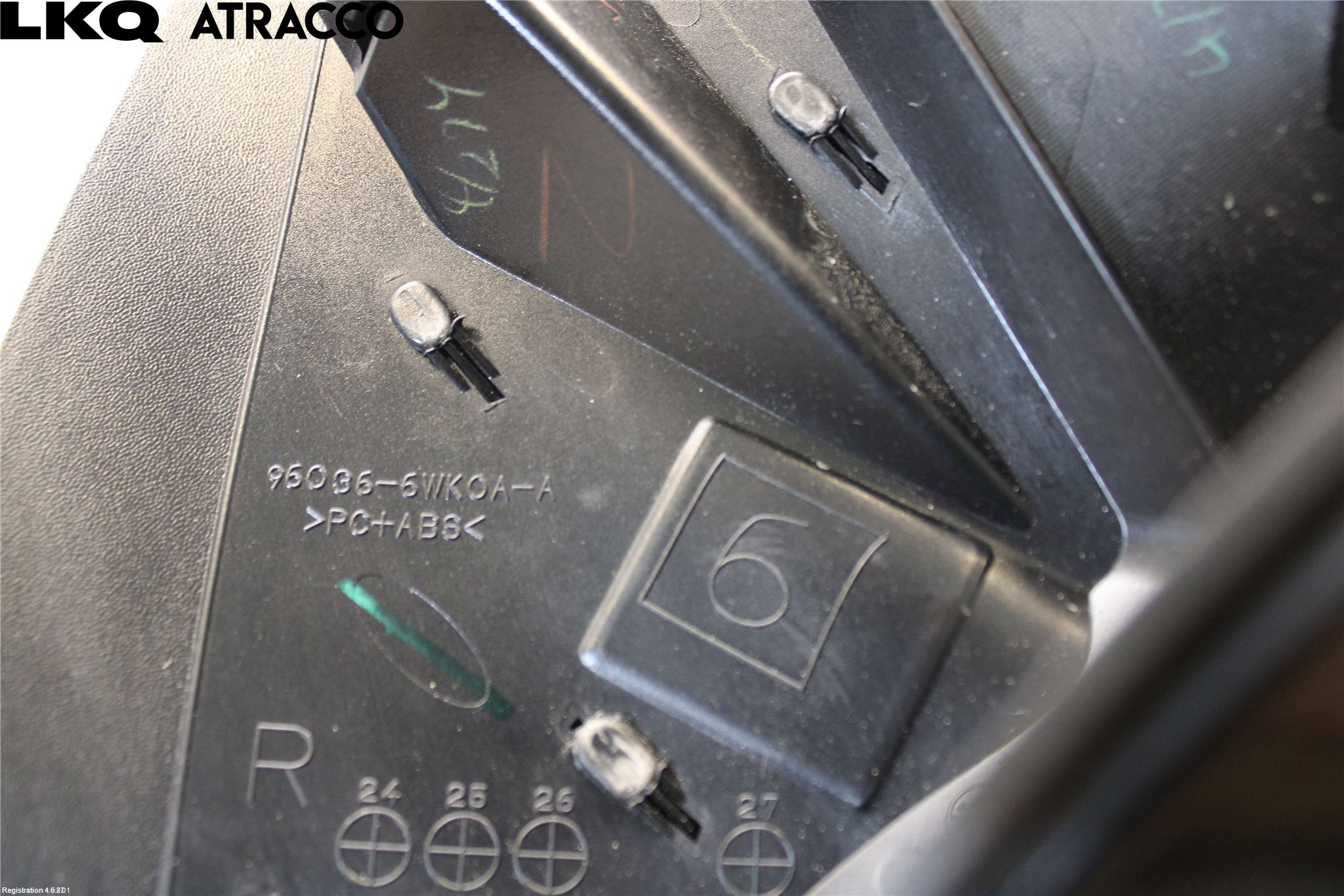 Nissan LEAF 18- List Bak-Bakluke