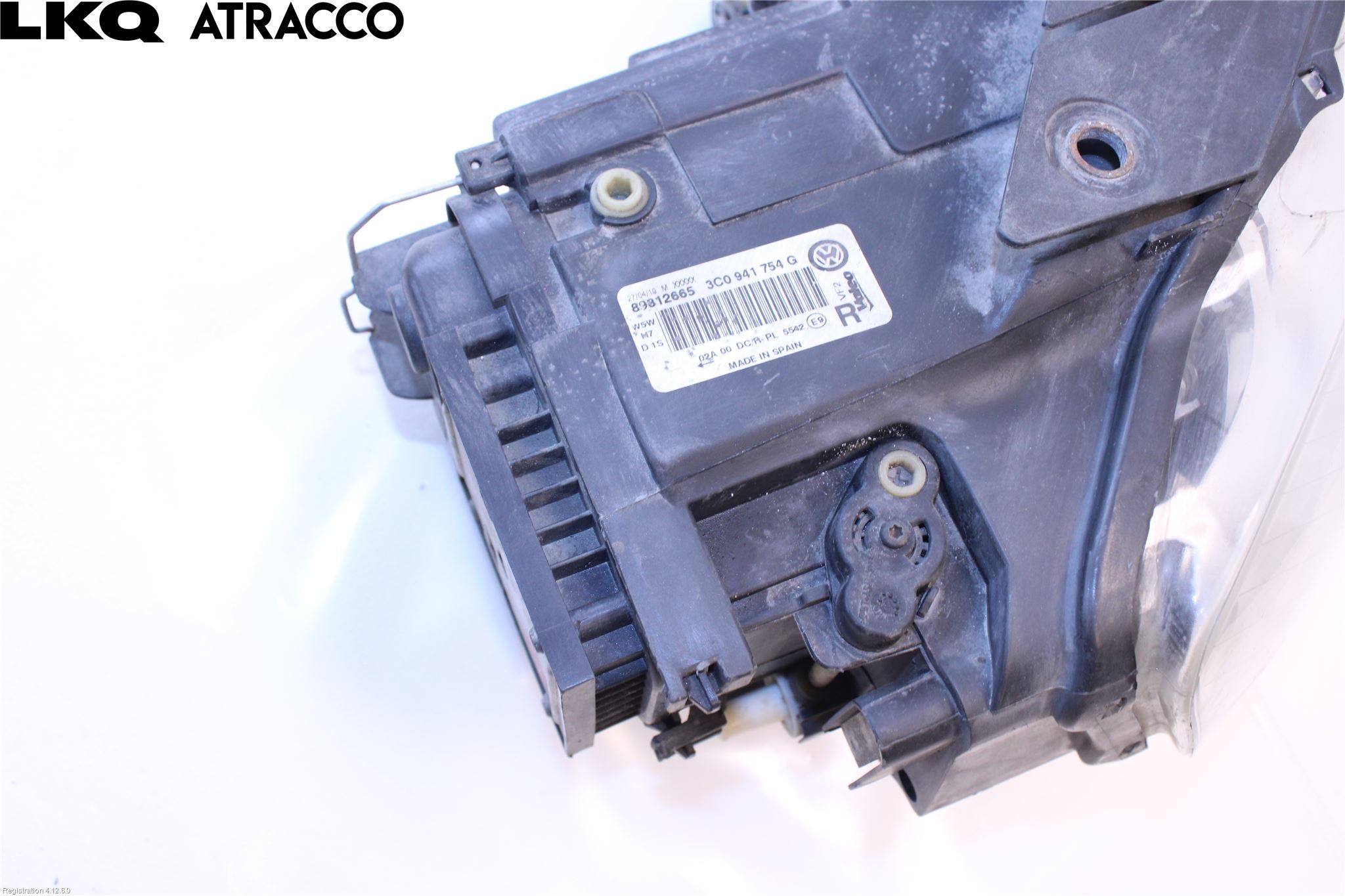 Volkswagen VW PASSAT 05-11 Frontlykt Høyre