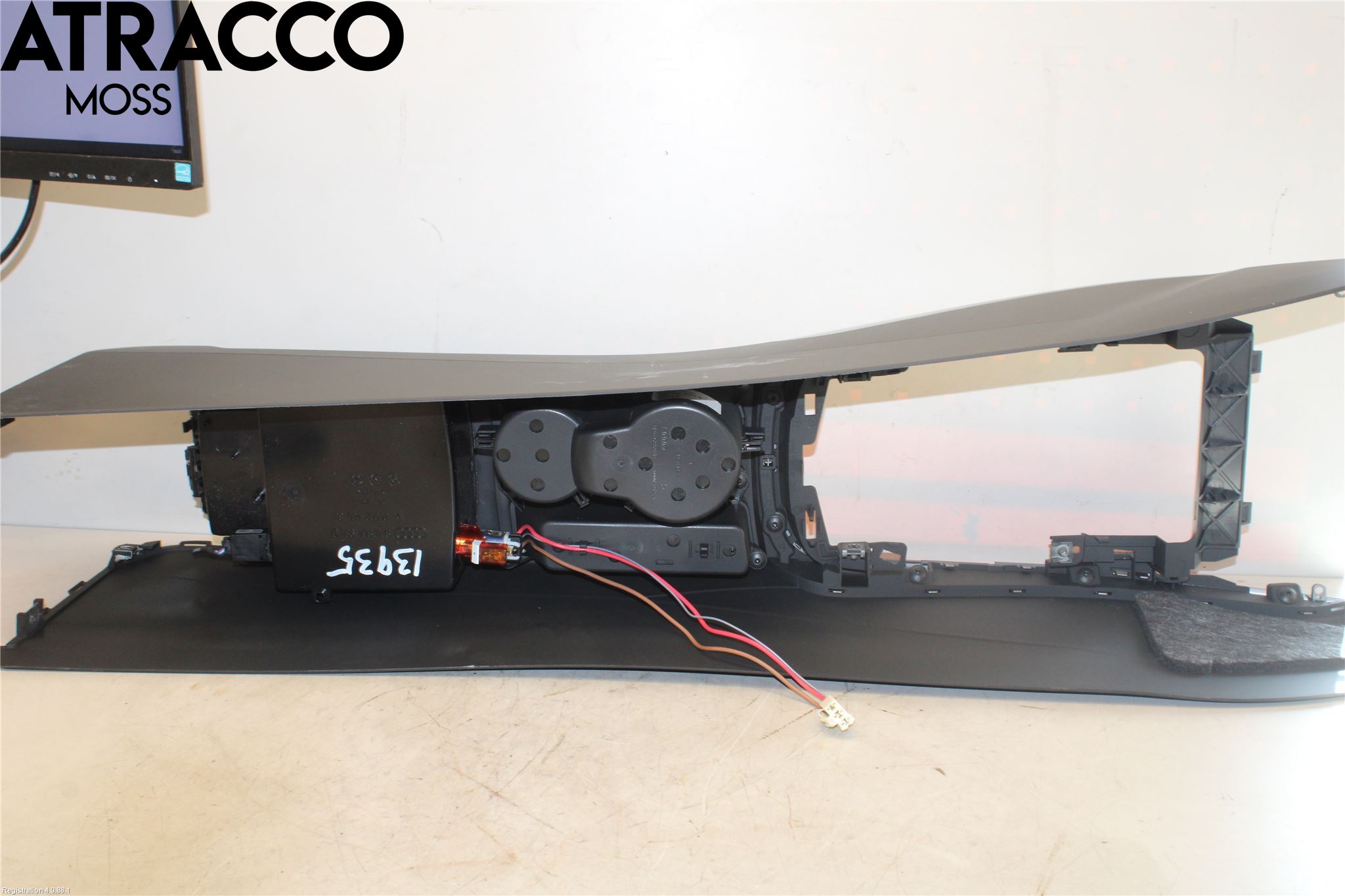 Audi A4/S4 08-11 Instrumentkonsoll Gulv