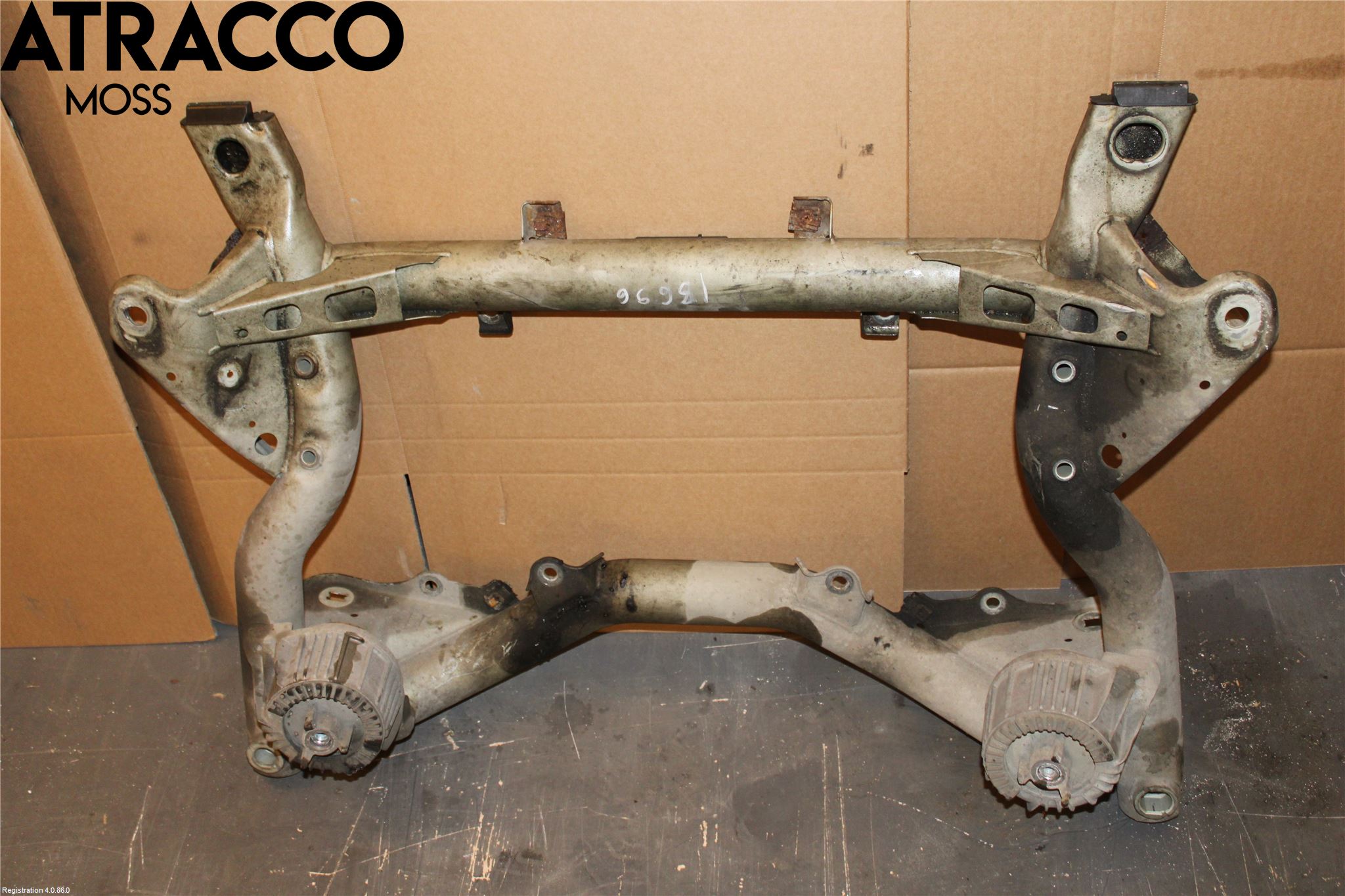 Mercedes-Benz MB E-KLASS (W212) 09-16 Forstillingsbjelke(Tvergående)