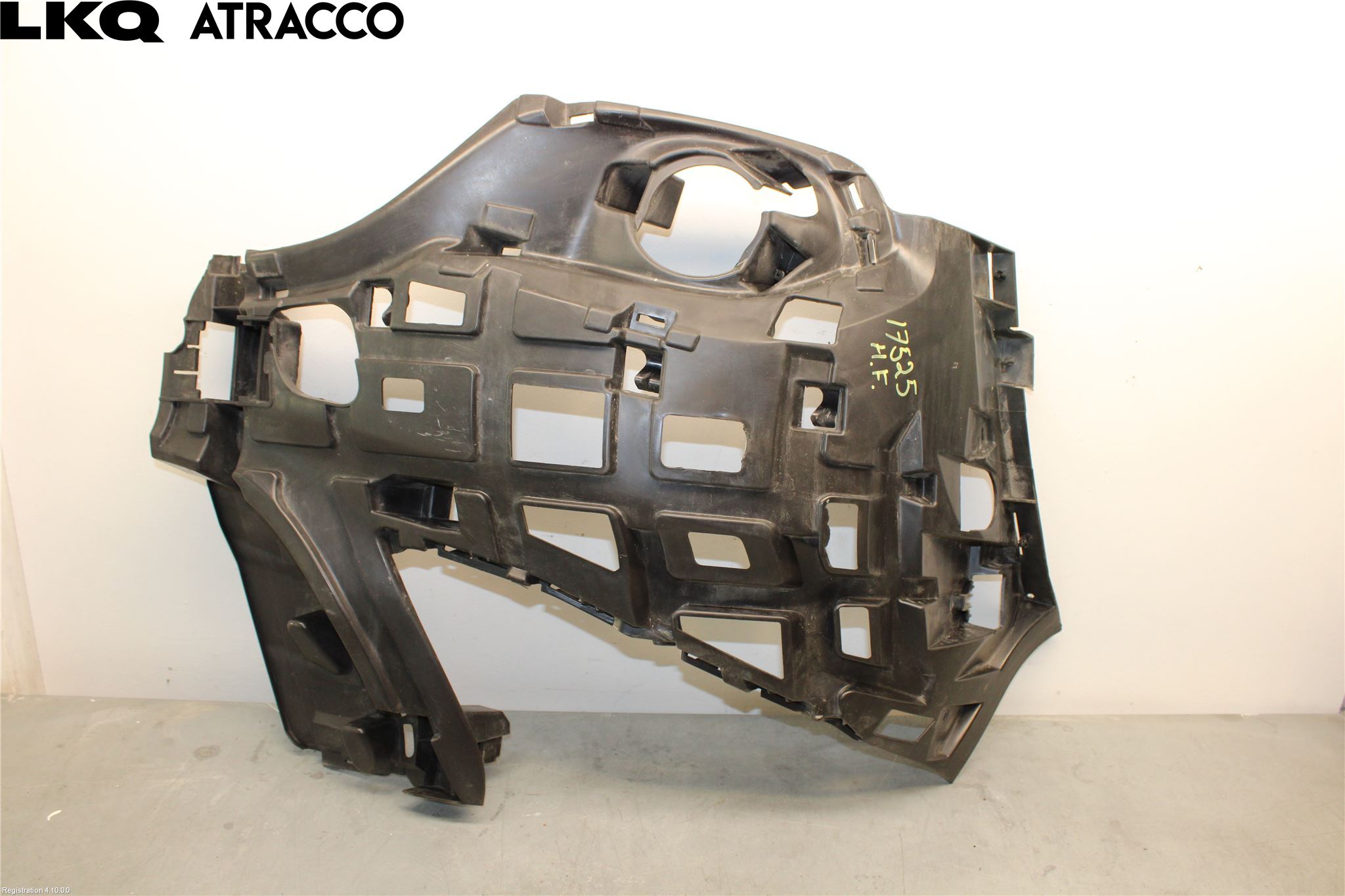 Mercedes-Benz MB VITO/V-KLASS (W640,W447,W448) 14- Støtfangerfeste Foran Høyre