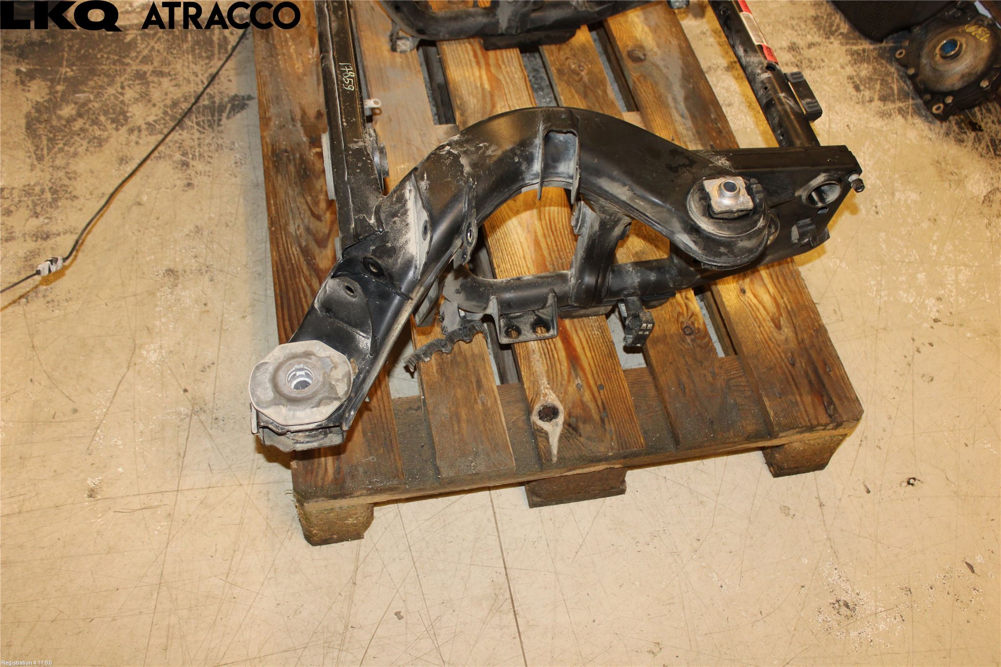 Mercedes-Benz MB EQC (N293) 20- Bakaksel Feste Travers-Ramme