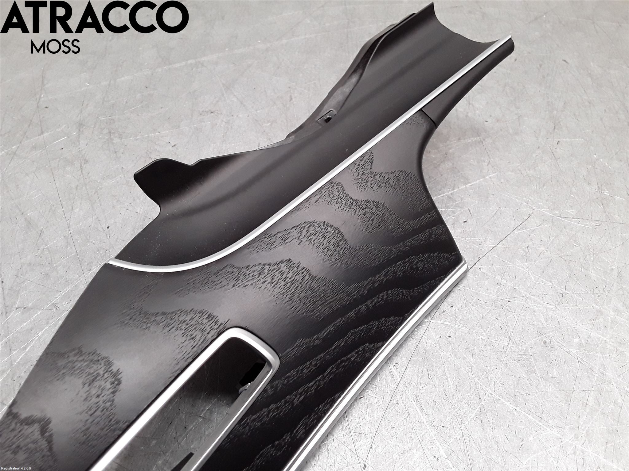 Mercedes-Benz MB E-KLASS (W213) 16-23 Innr Dashbord Sparkeplate