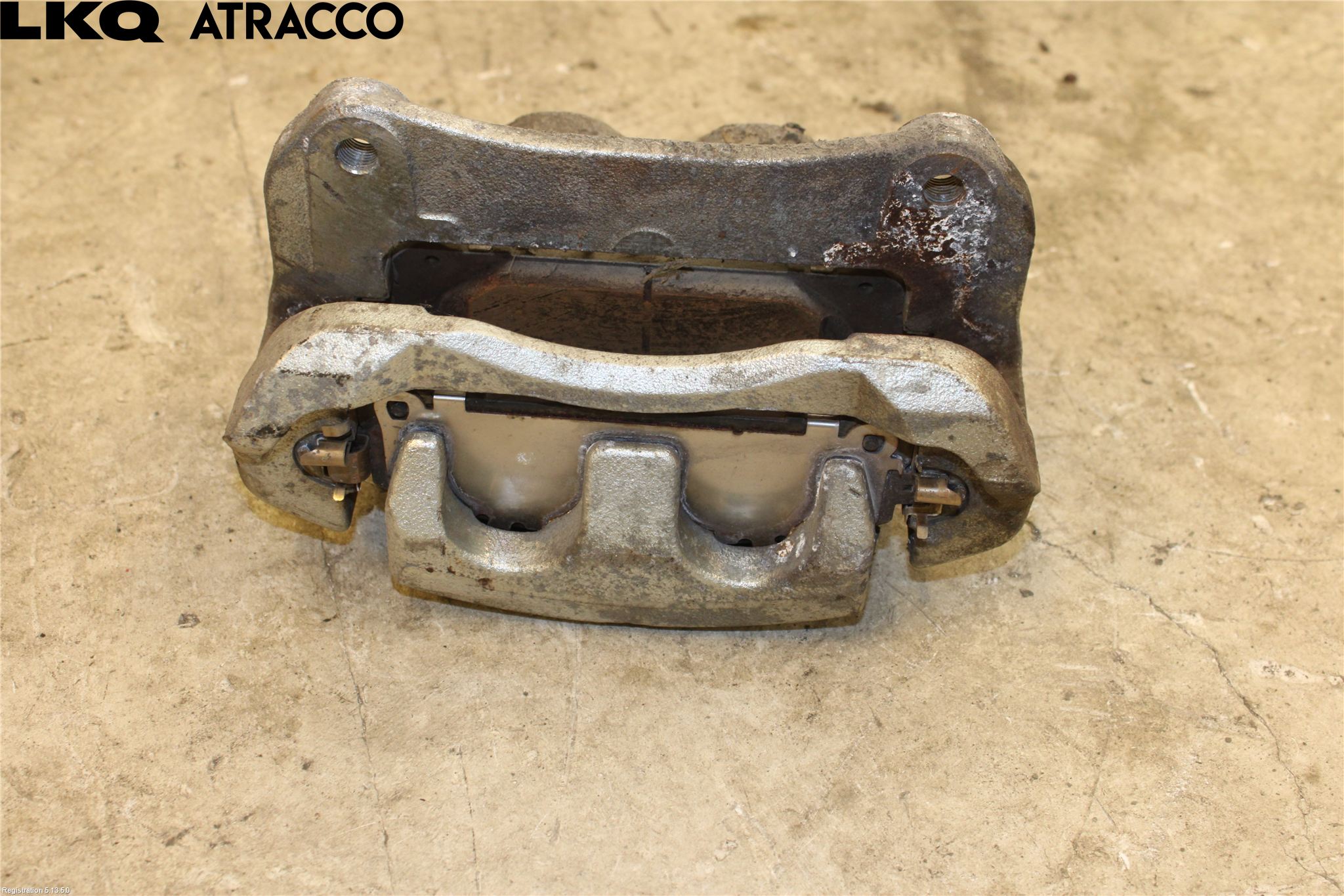 Toyota bZ4X EA10 22- Bremsecaliper Foran Venstre