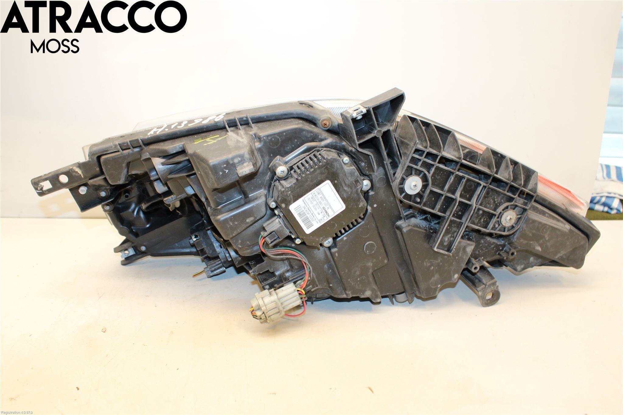 Nissan LEAF 11-17 Frontlykt Høyre