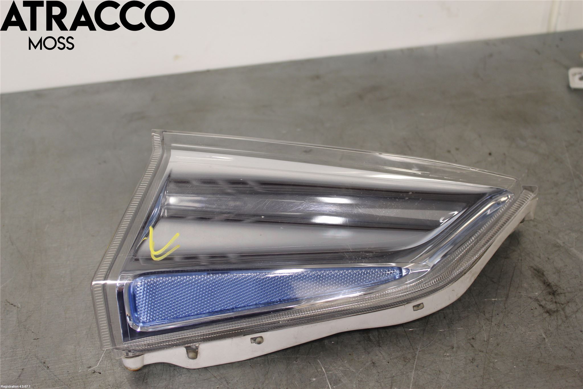 Nissan LEAF 11-17 Frontlykt Hus Venstre