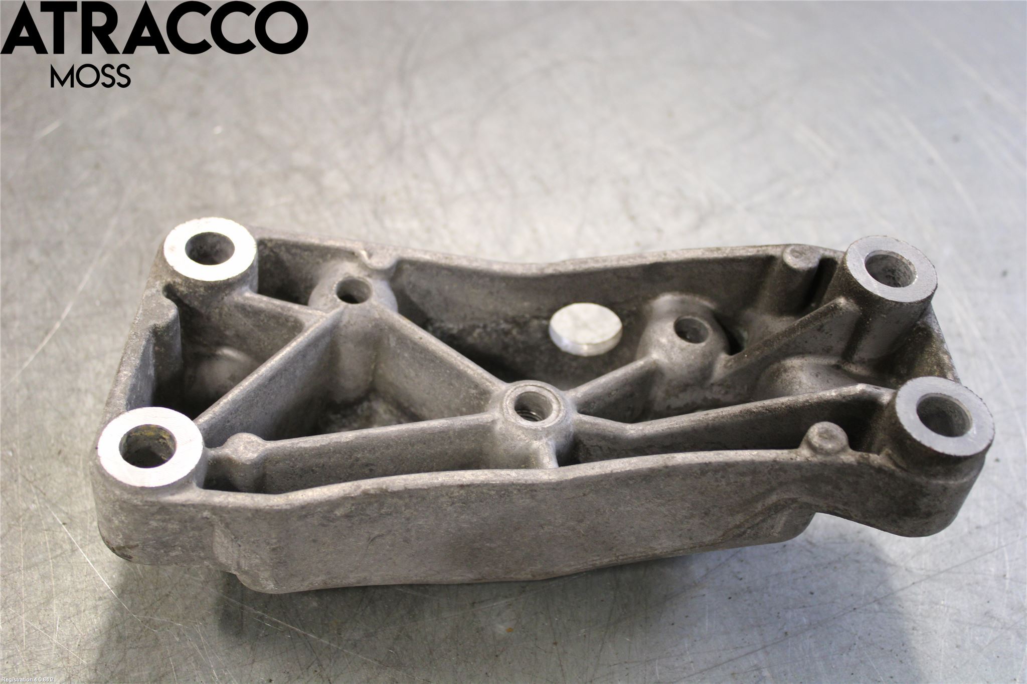 Volkswagen VW TOURAN 10-15 Motor Feste Stål-Alu