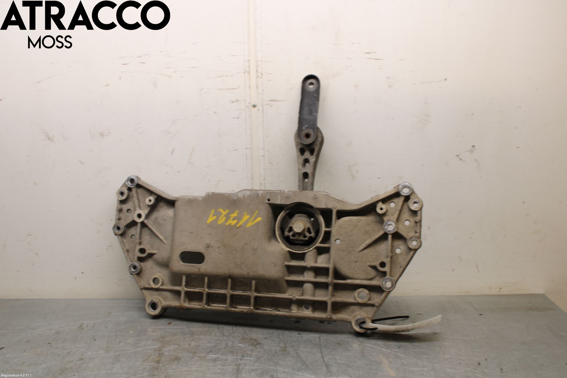 Volkswagen VW GOLF VI 09-13 Travers Feste