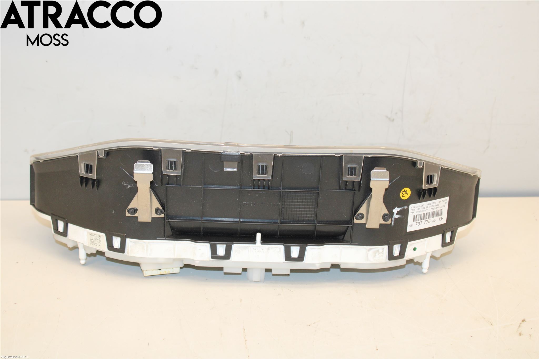 Peugeot 208 12-15 Instr Kombinert