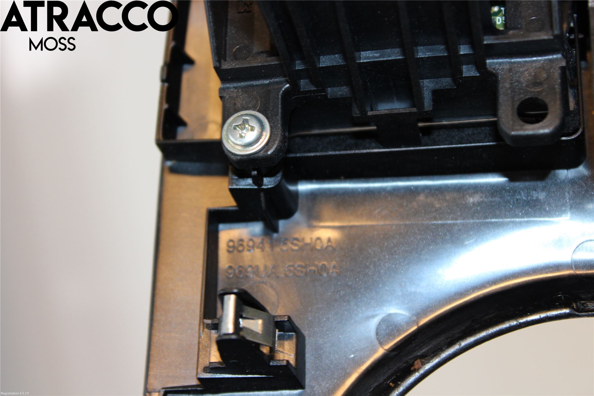 Nissan LEAF 18- Instrumentkonsoll Midt