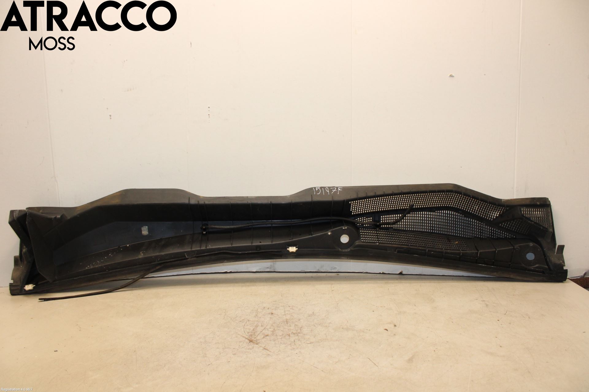 Opel ASTRA H 04-12 Visker Deksel-Grill-Under Frr