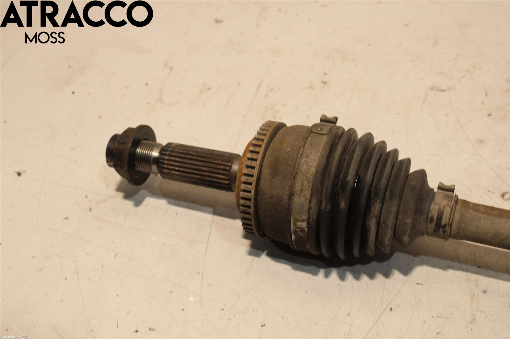 Hyundai i20 GB 15-20 Drivaksel Foran Kompl Venstre