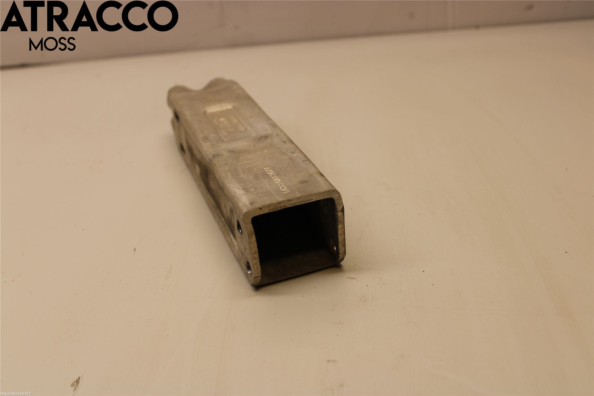 Audi A6/S6     05-11 Støtfanger Foran Feste