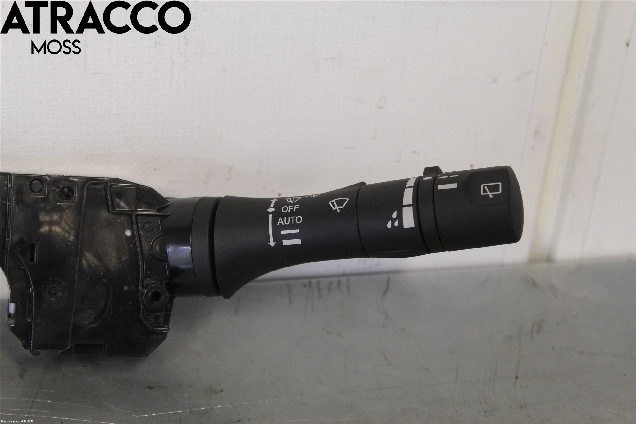 Nissan LEAF 18- Bryter Ratt Kombi H Og V